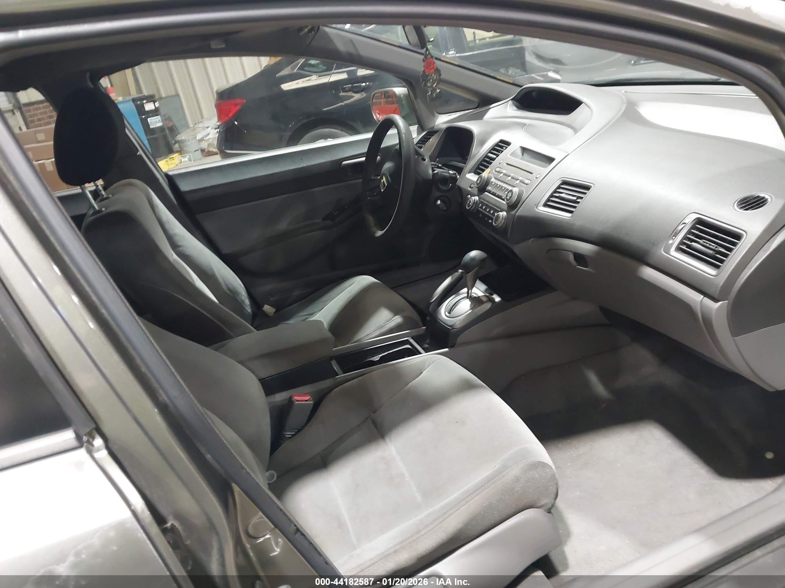HONDA CIVIC image 5