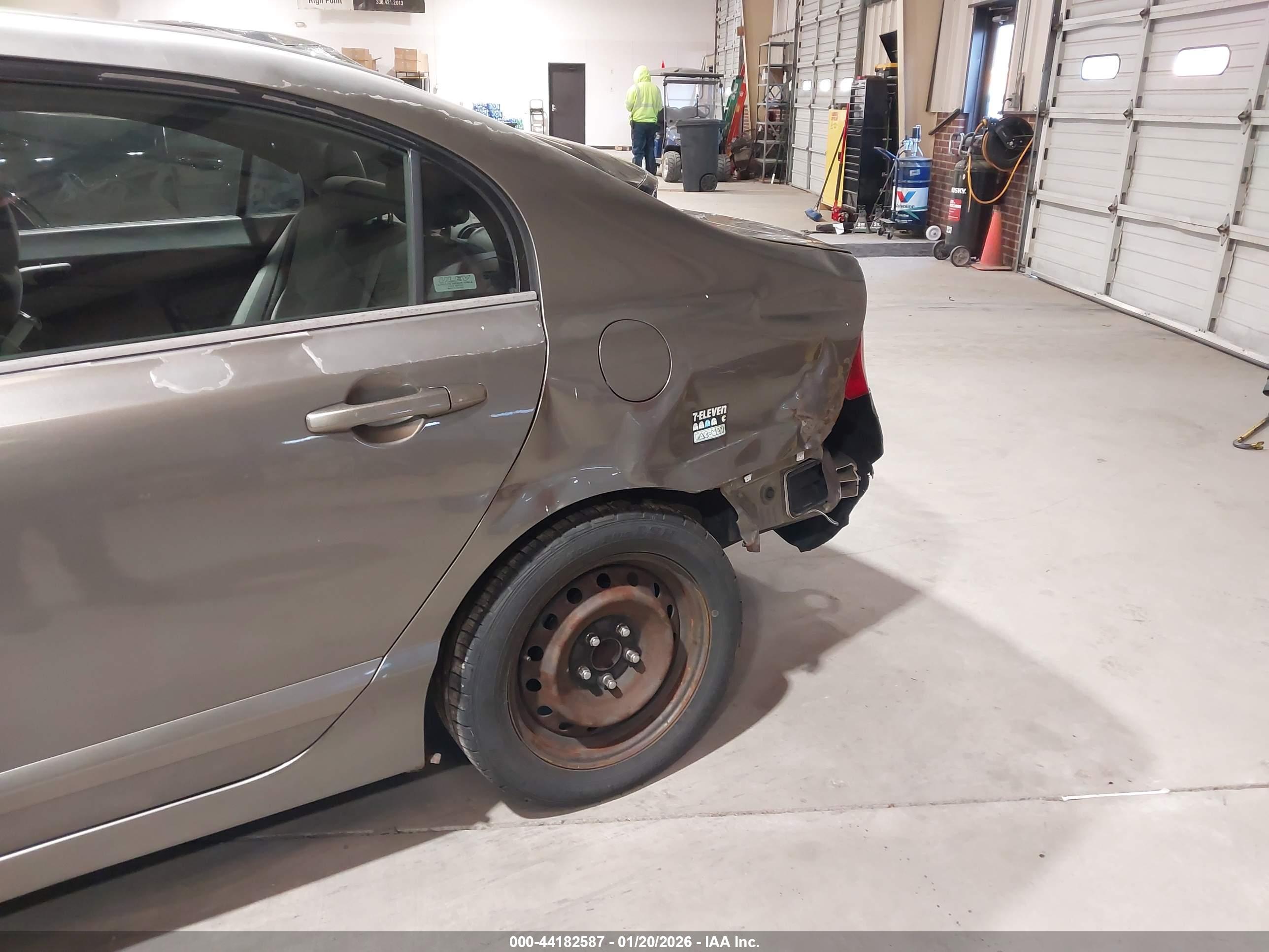 HONDA CIVIC image 6