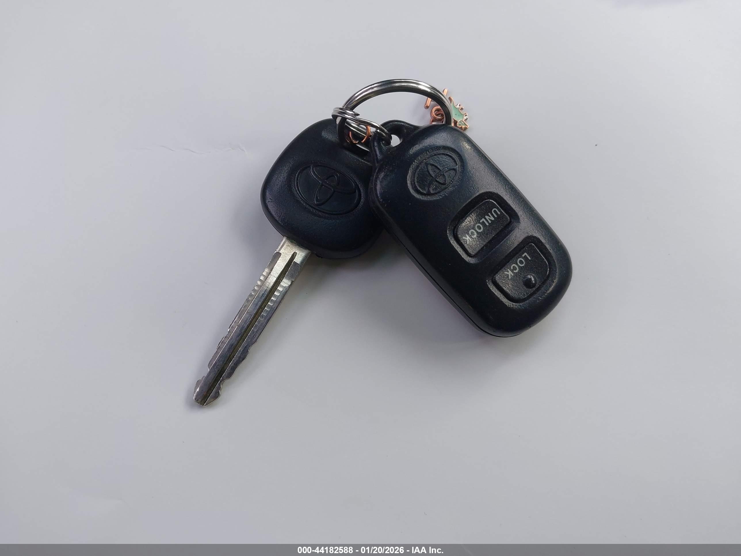 TOYOTA COROLLA image 11