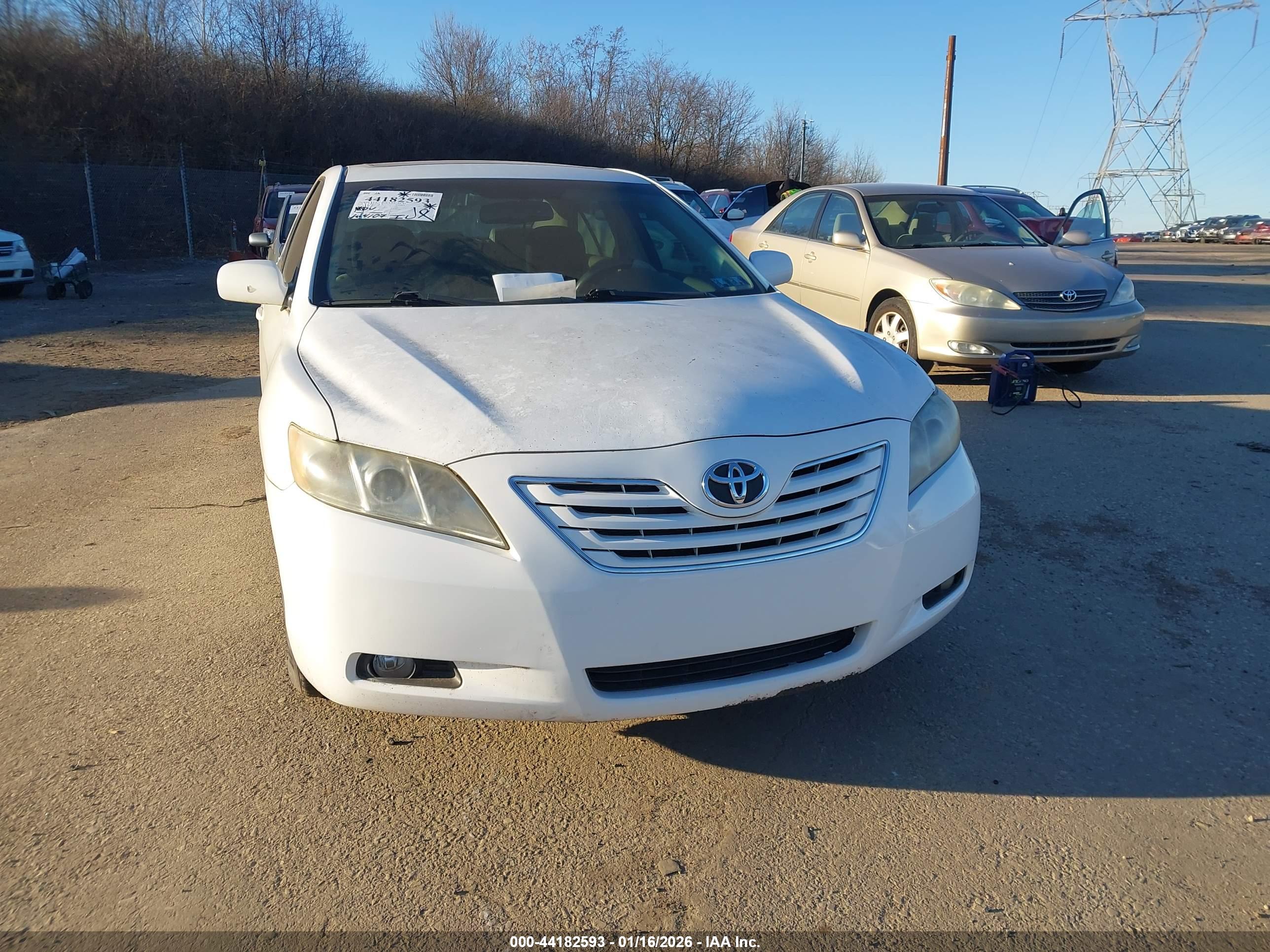 TOYOTA CAMRY image 6