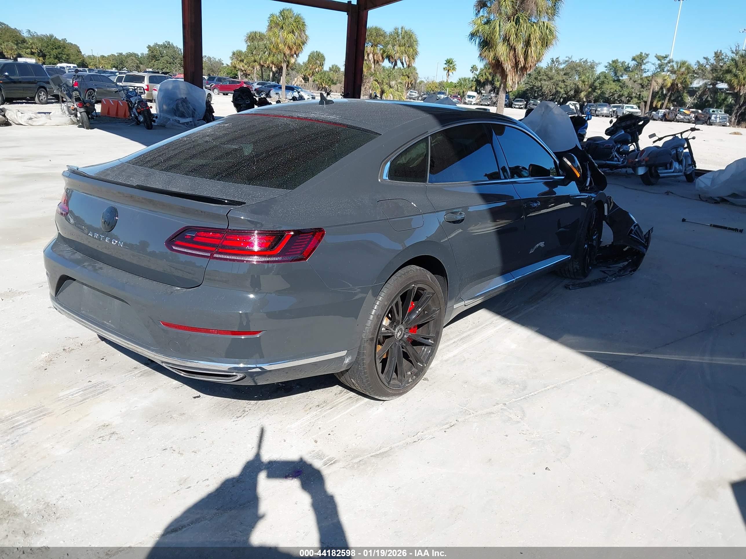 VOLKSWAGEN ARTEON image 4