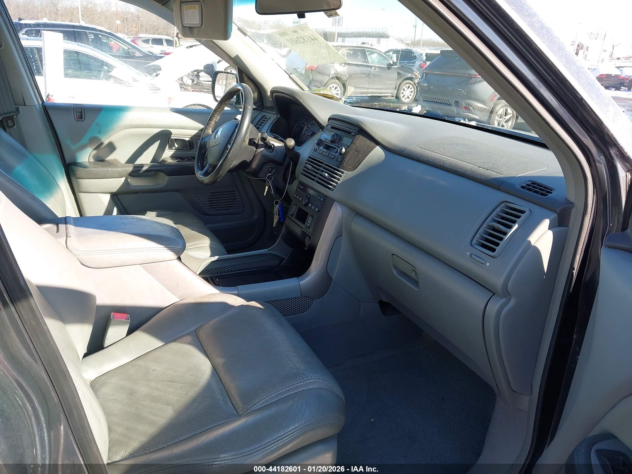 HONDA PILOT image 5
