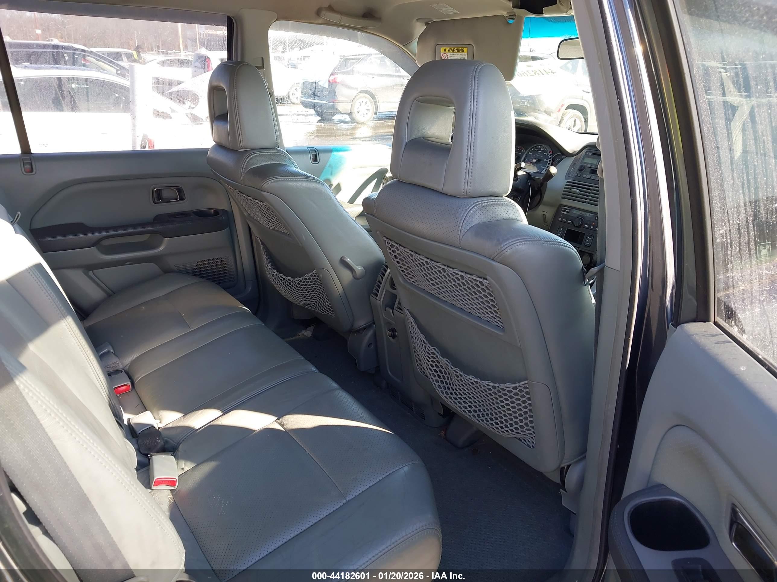 HONDA PILOT image 8