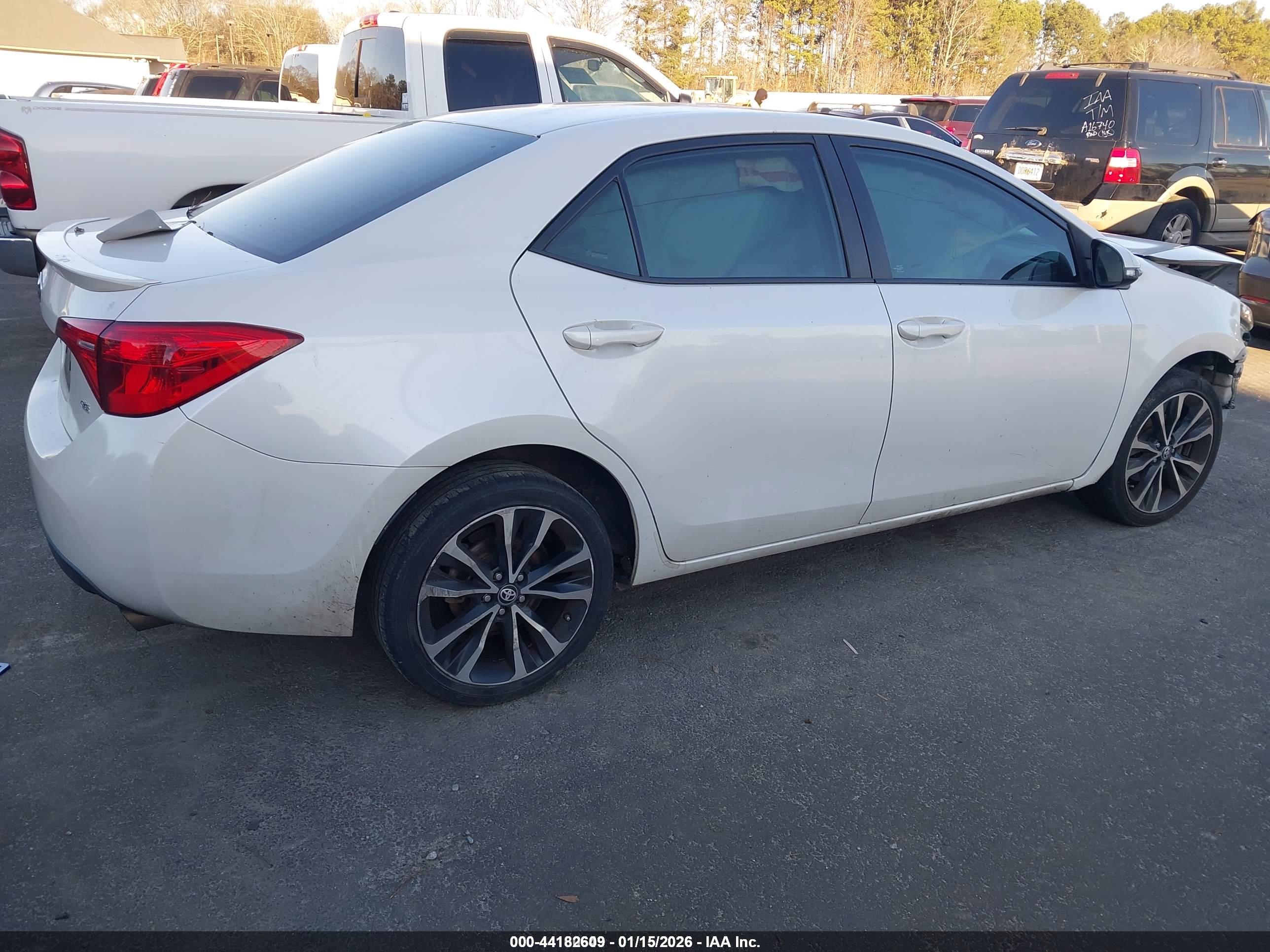TOYOTA COROLLA image 4