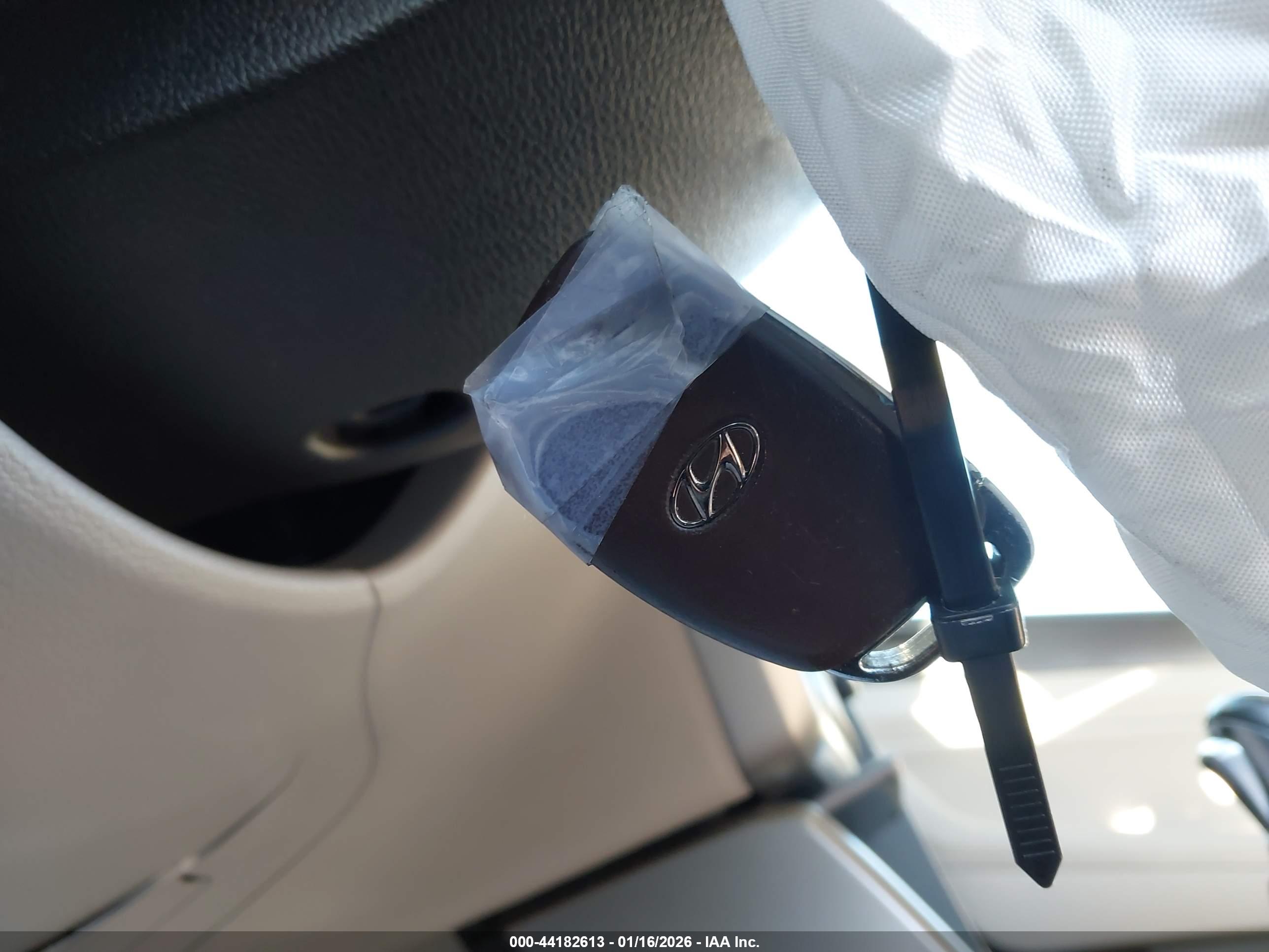 HYUNDAI SONATA image 11