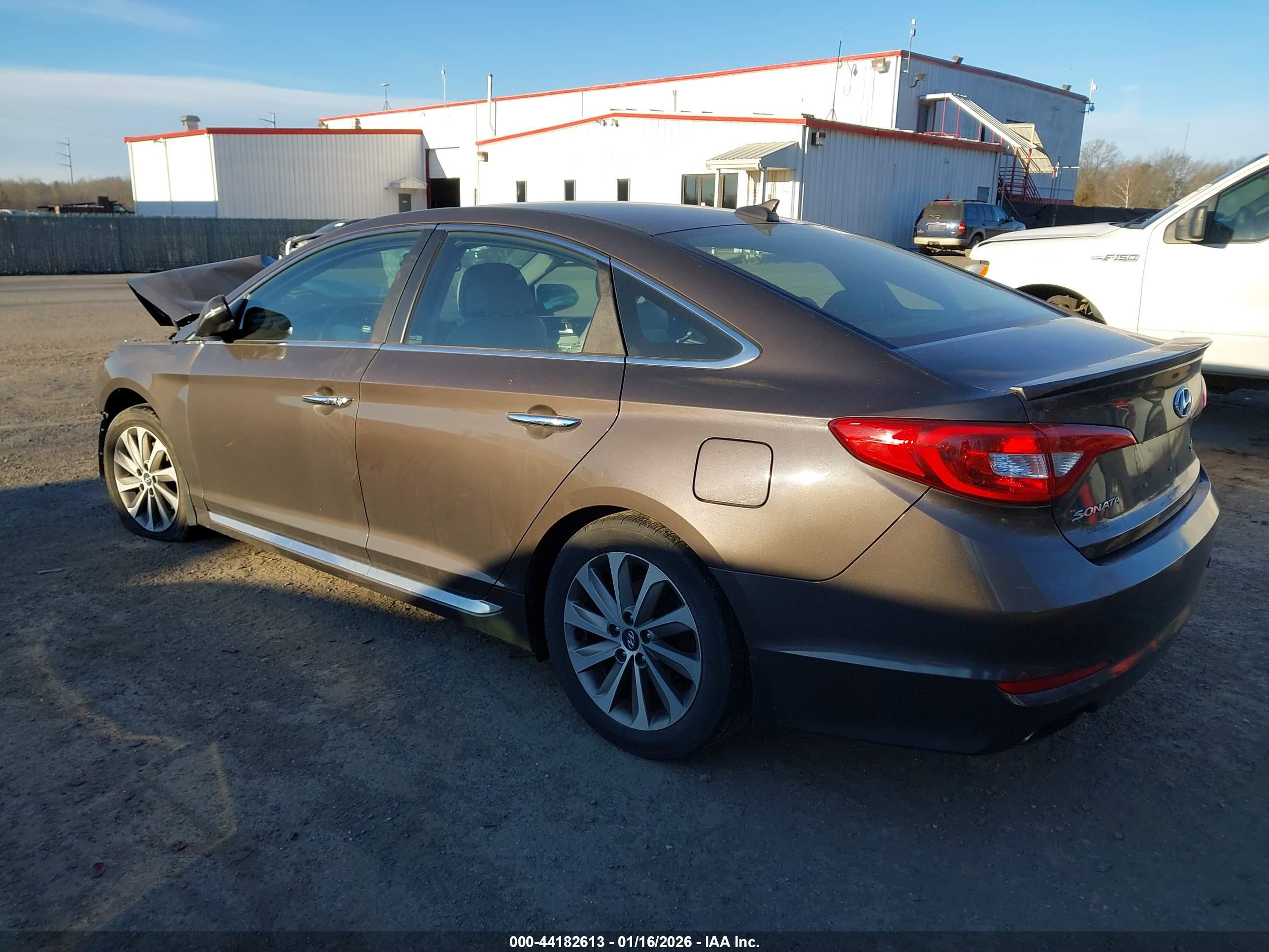 HYUNDAI SONATA image 3