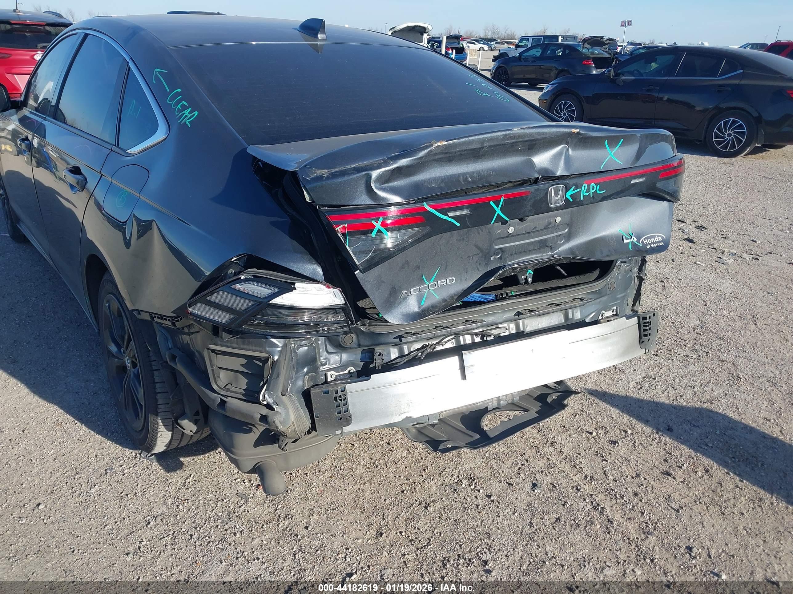 HONDA ACCORD image 6