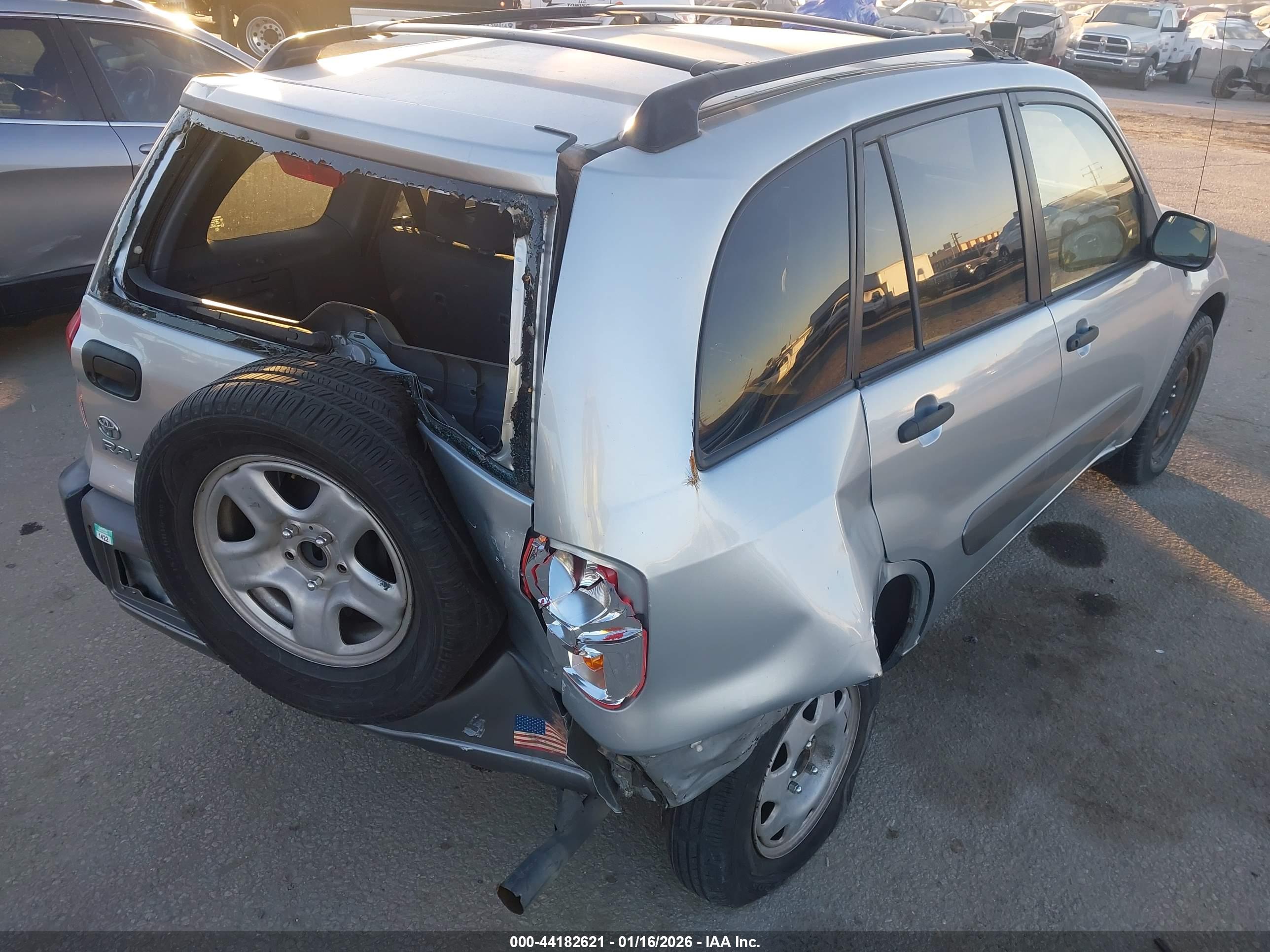 TOYOTA RAV4 image 4