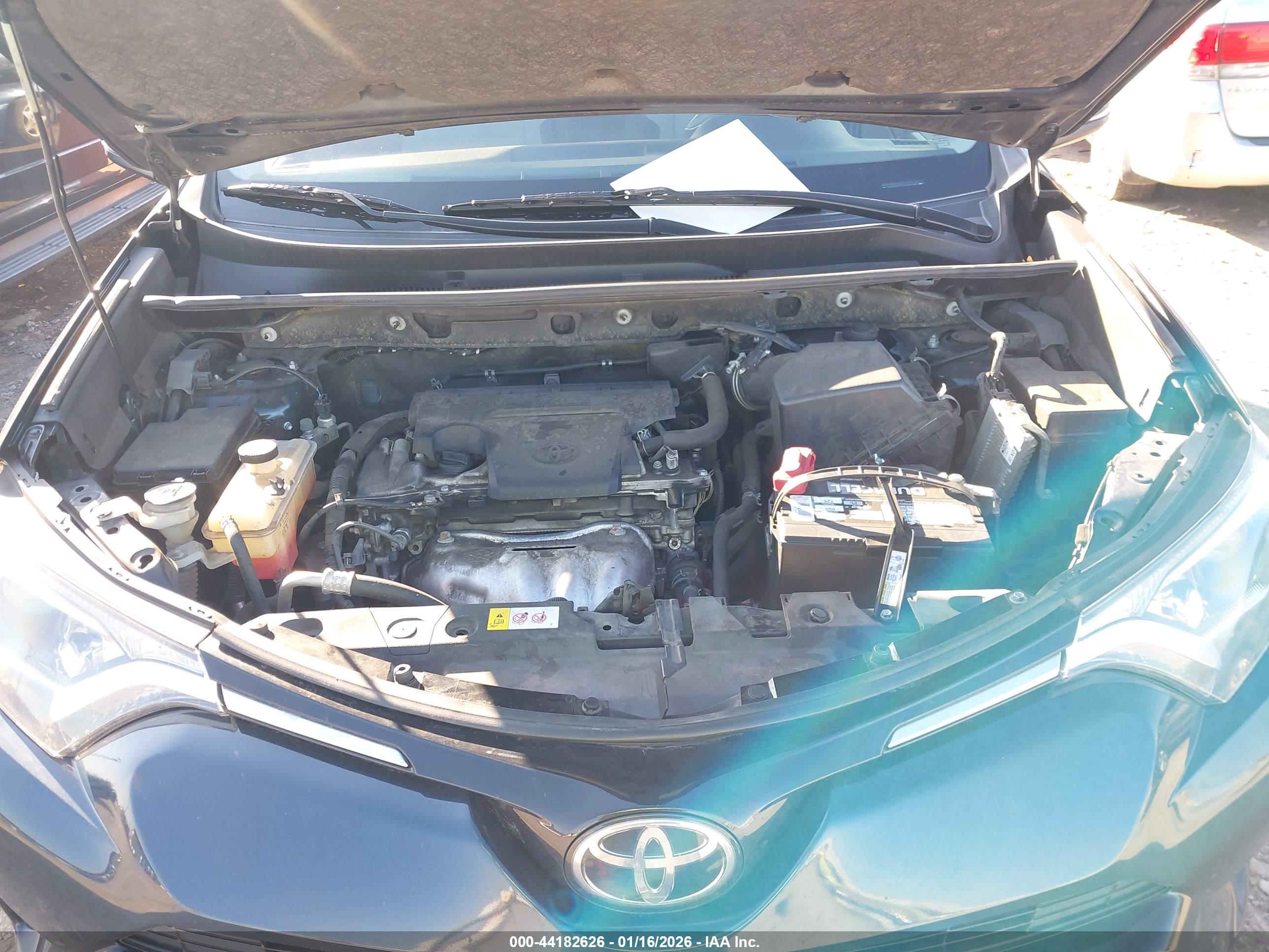 TOYOTA RAV4 image 10