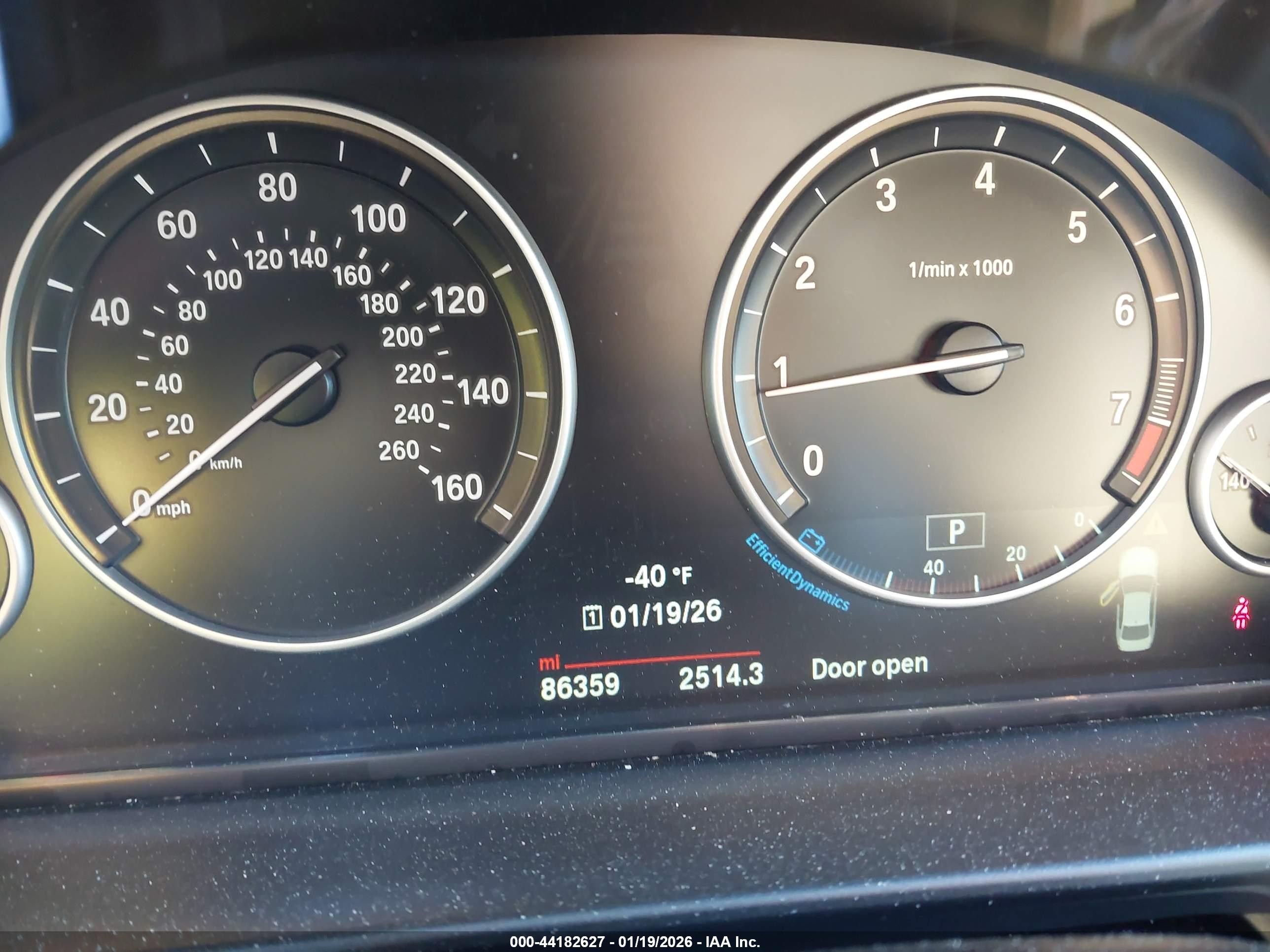 BMW 528I image 7