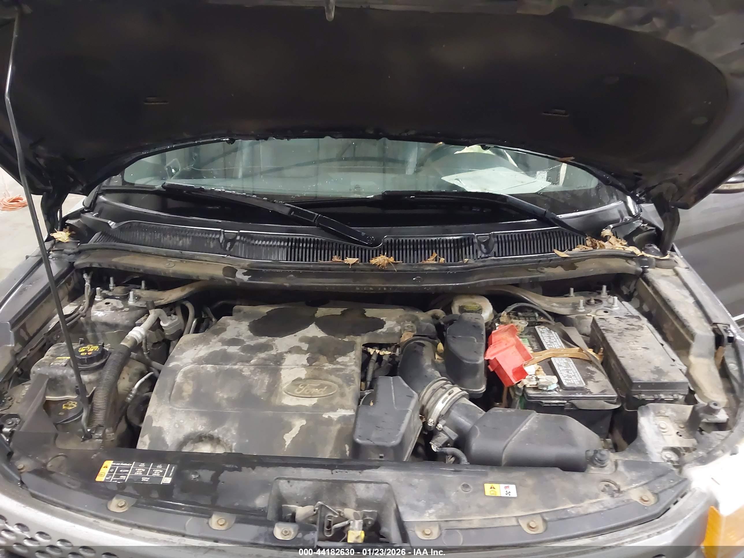 FORD EXPLORER image 10