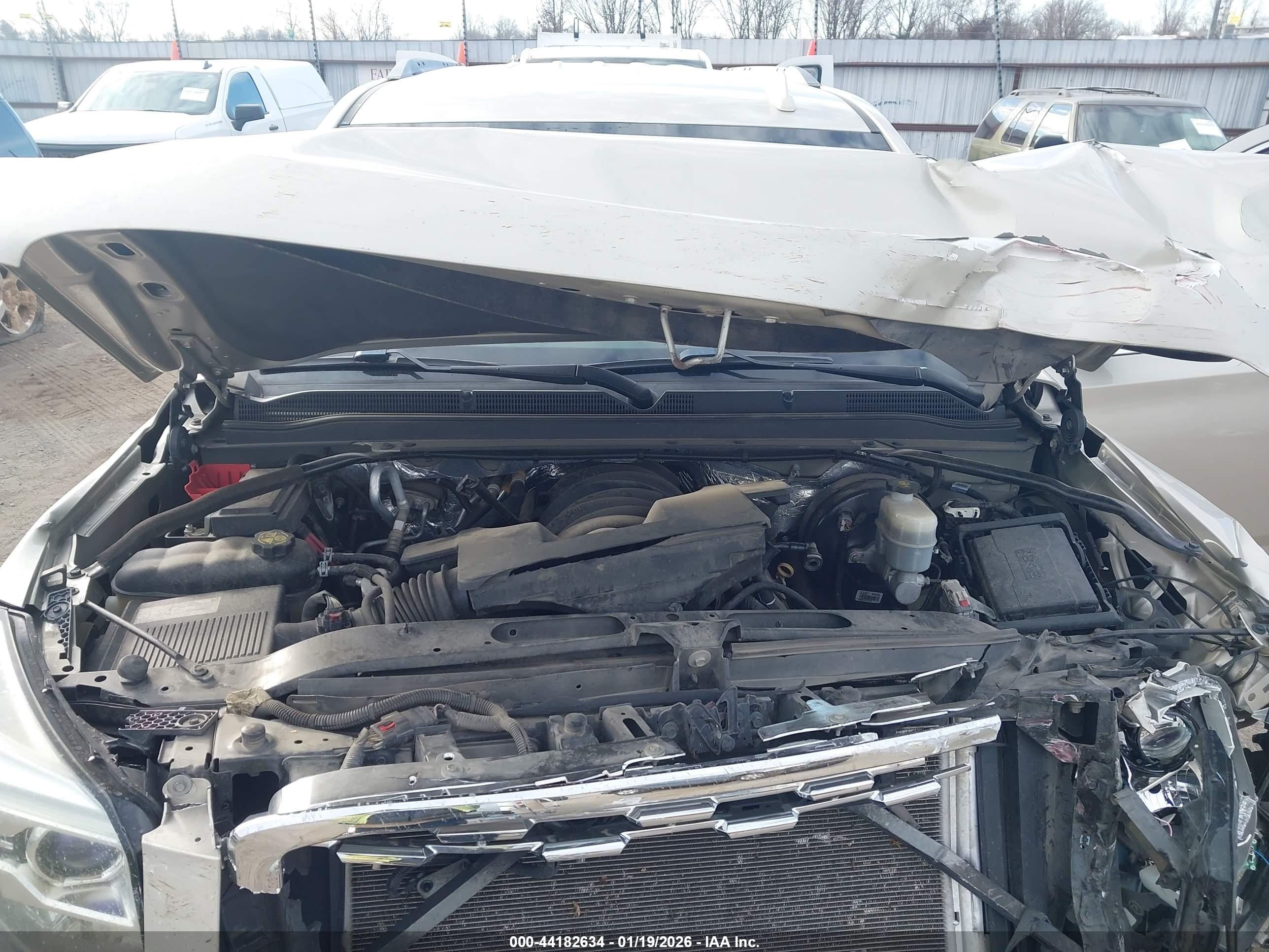 GMC YUKON image 10
