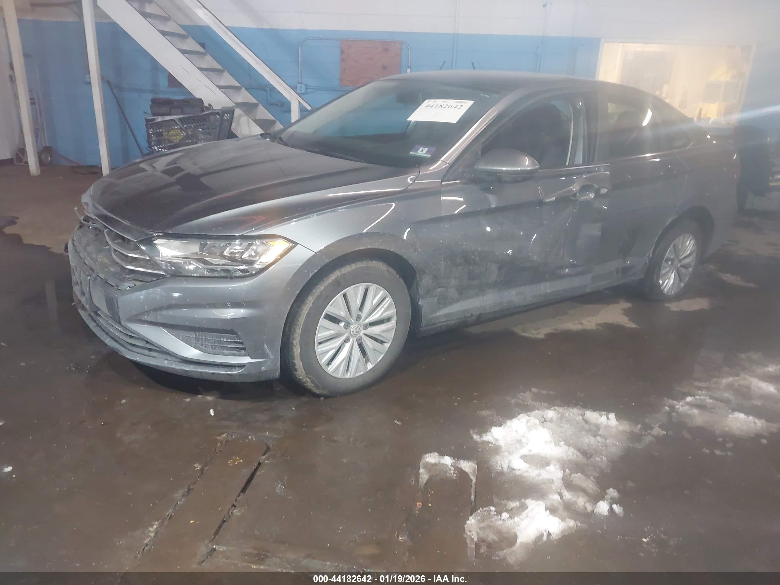 VOLKSWAGEN JETTA image 2
