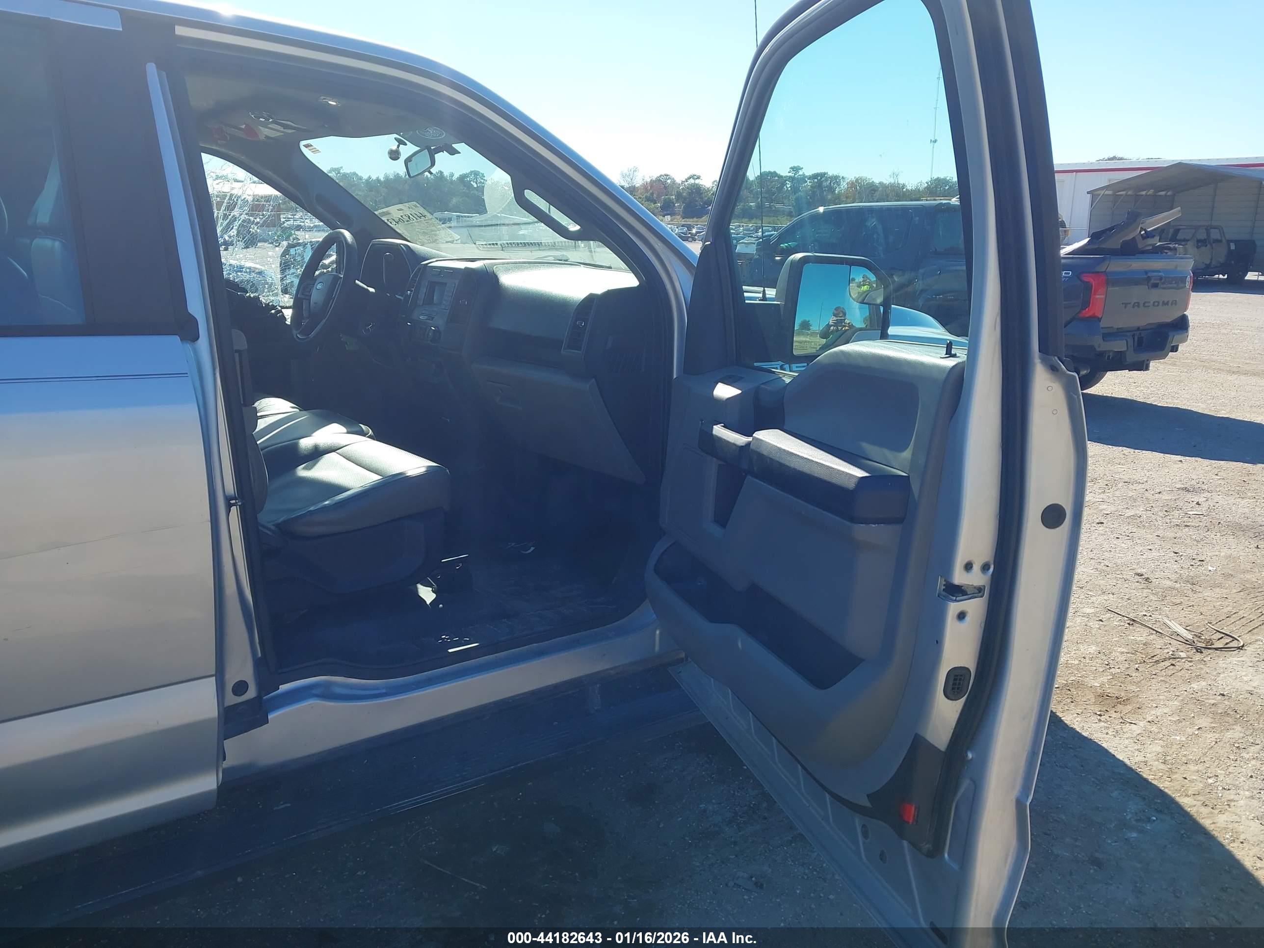 FORD F-150 image 5