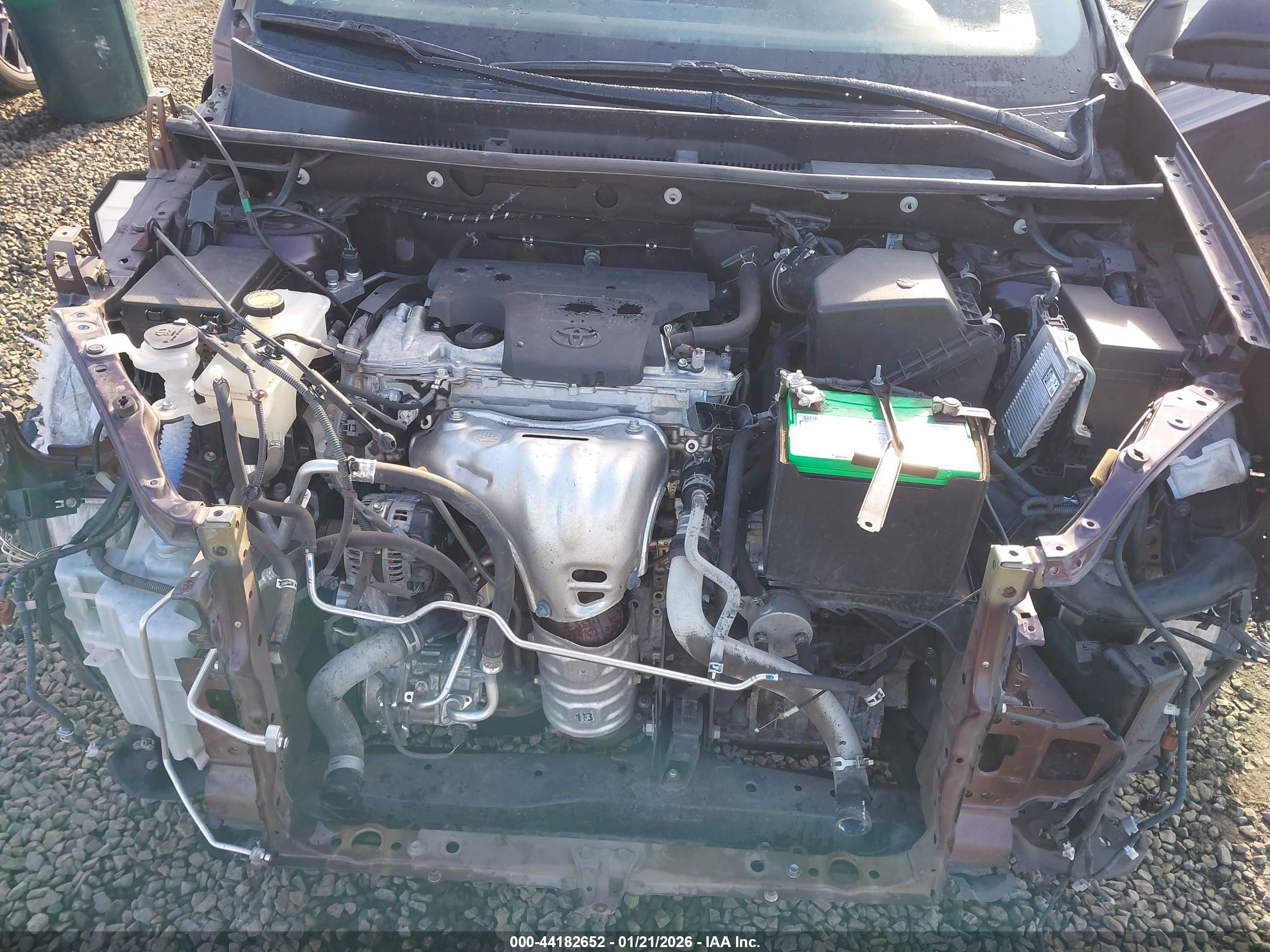 TOYOTA RAV4 image 10