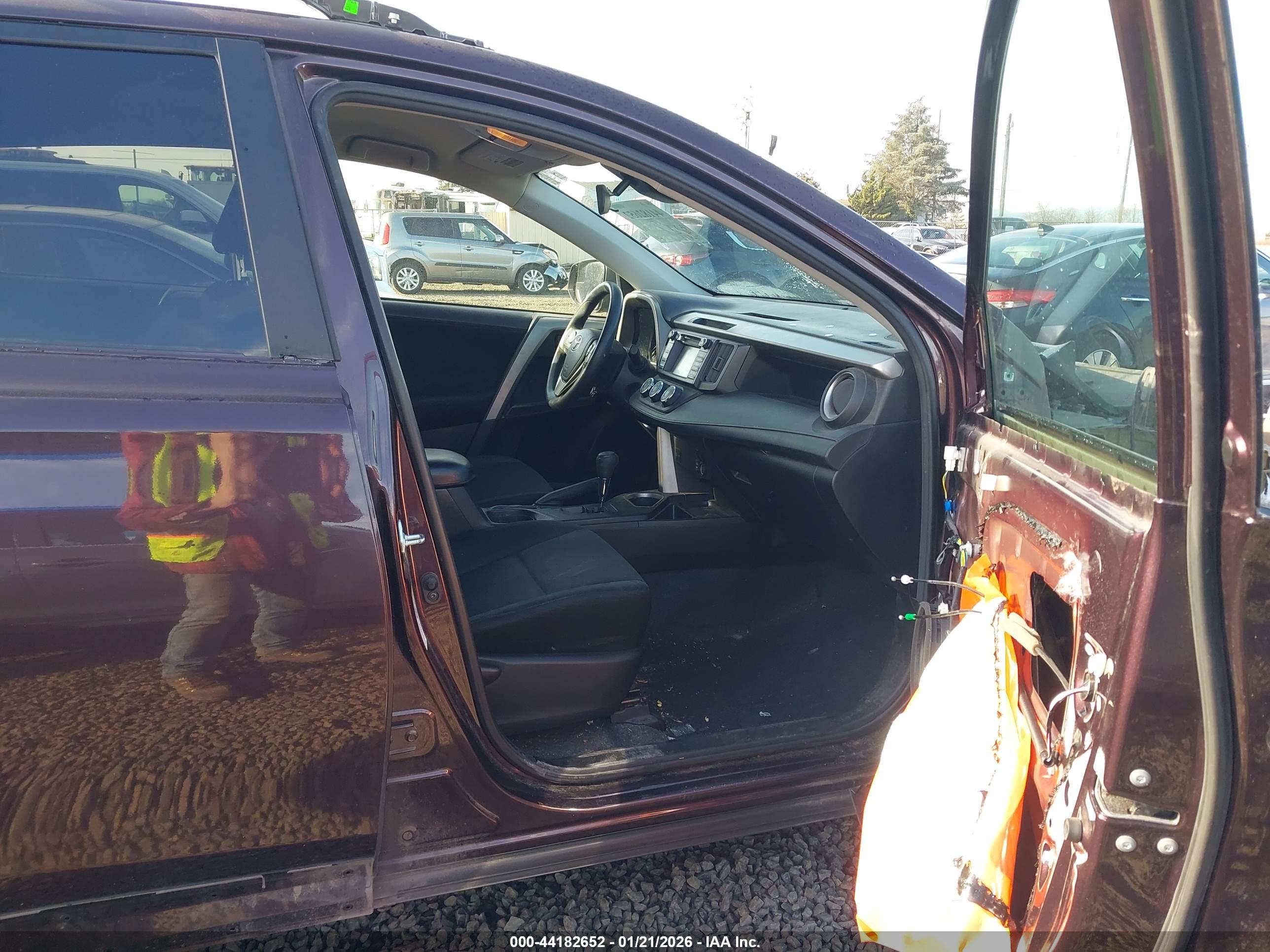 TOYOTA RAV4 image 5