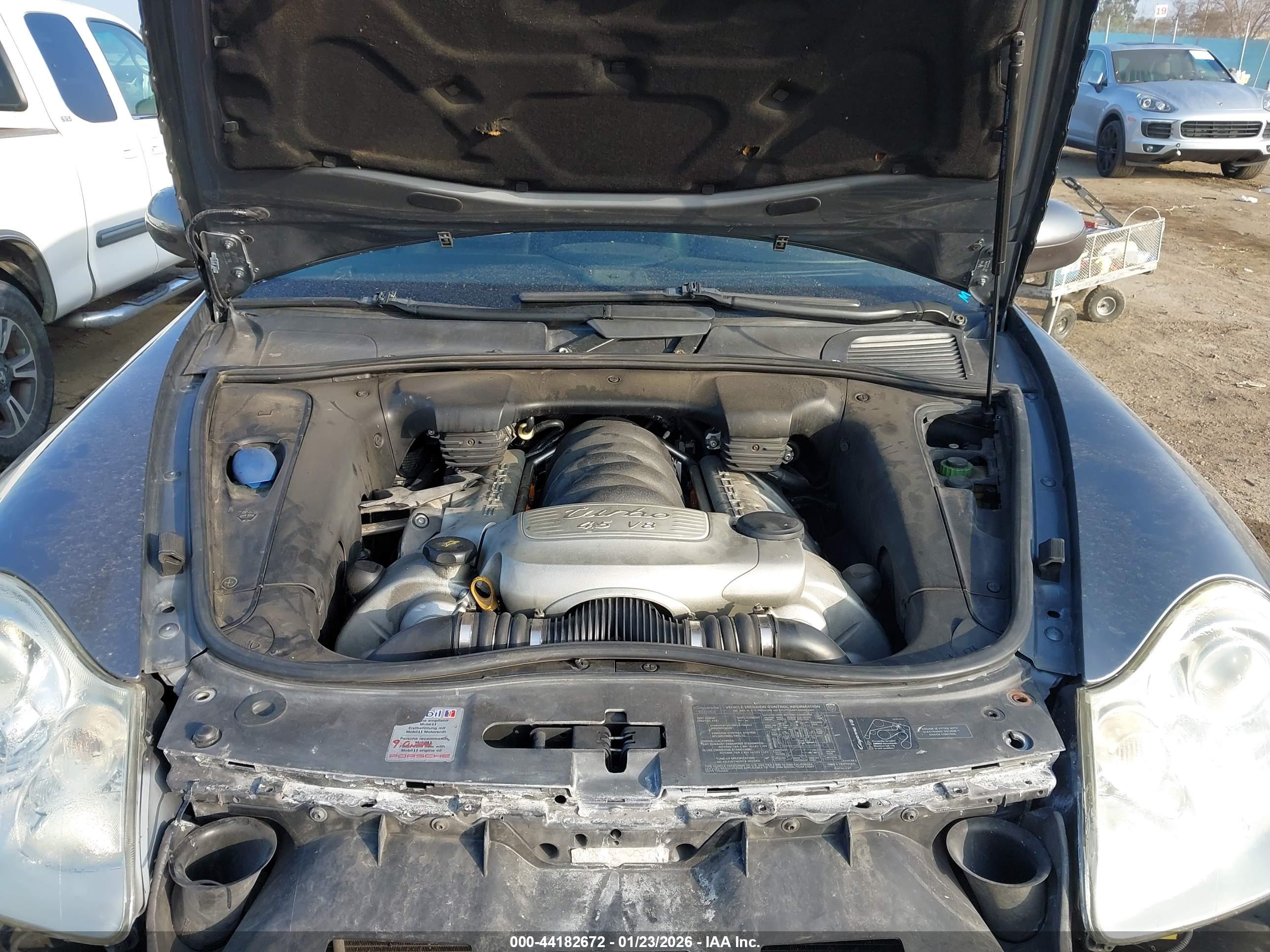 PORSCHE CAYENNE image 10
