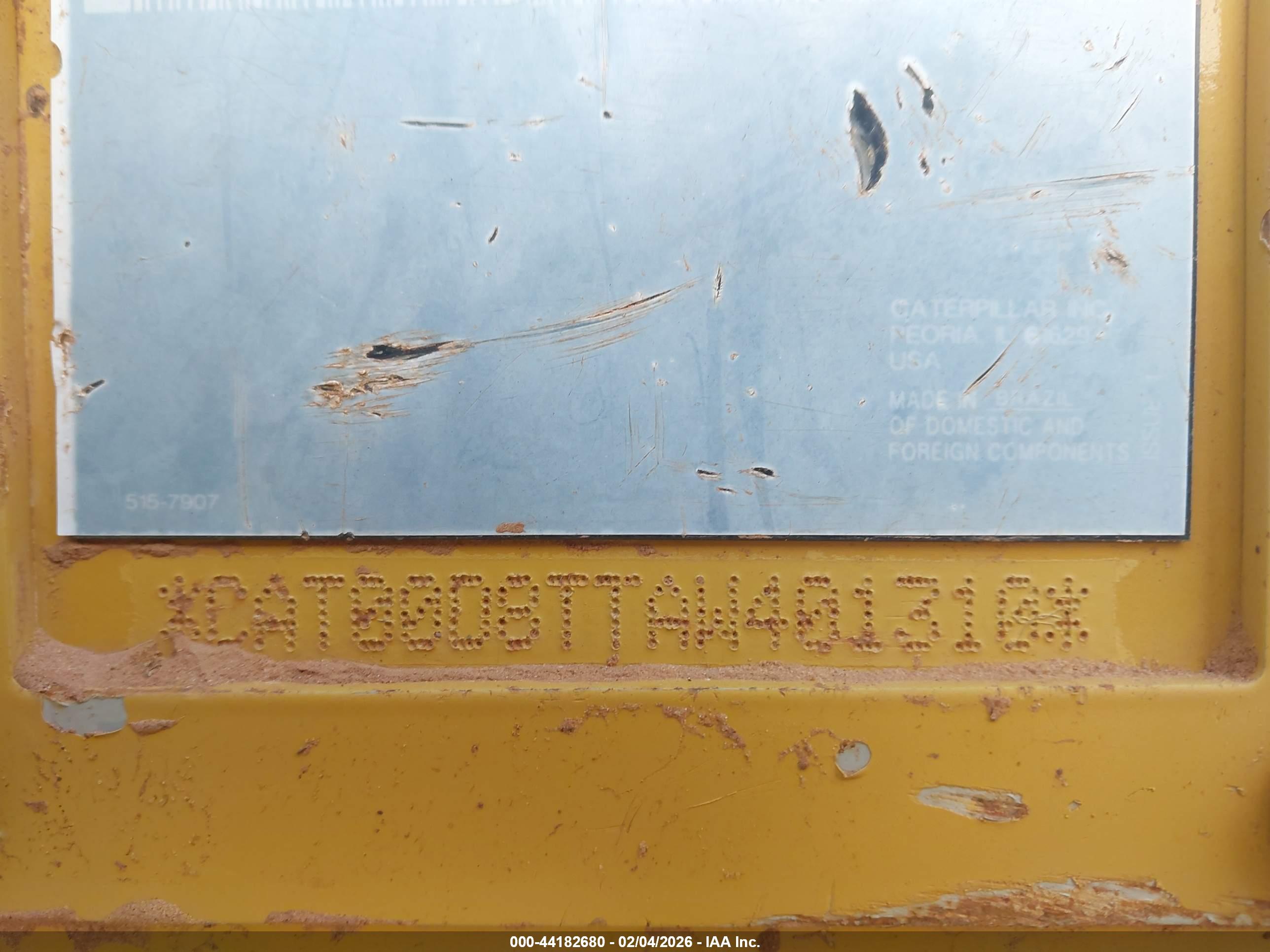 CATERPILLAR D8T image 9