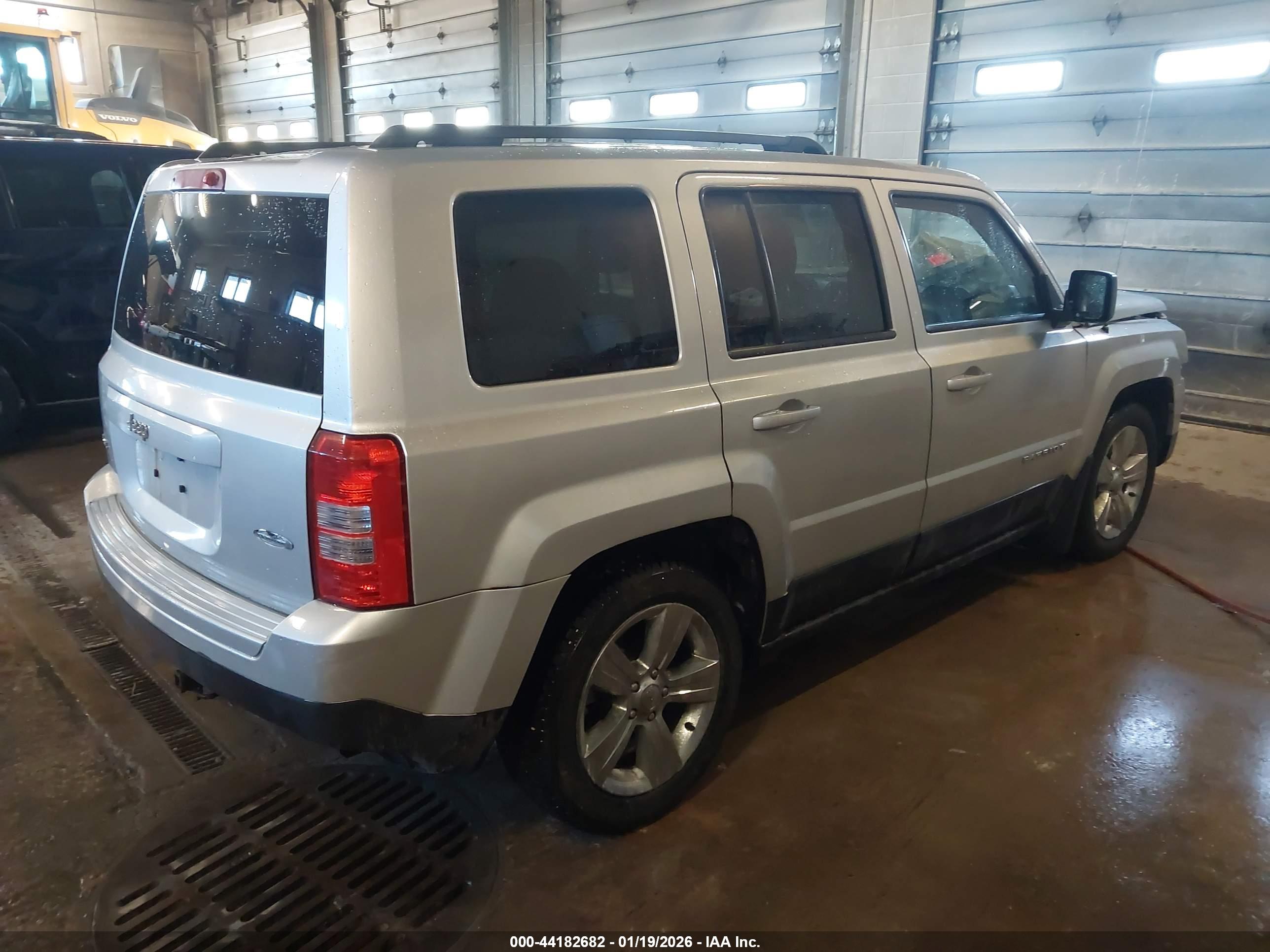 JEEP PATRIOT image 4
