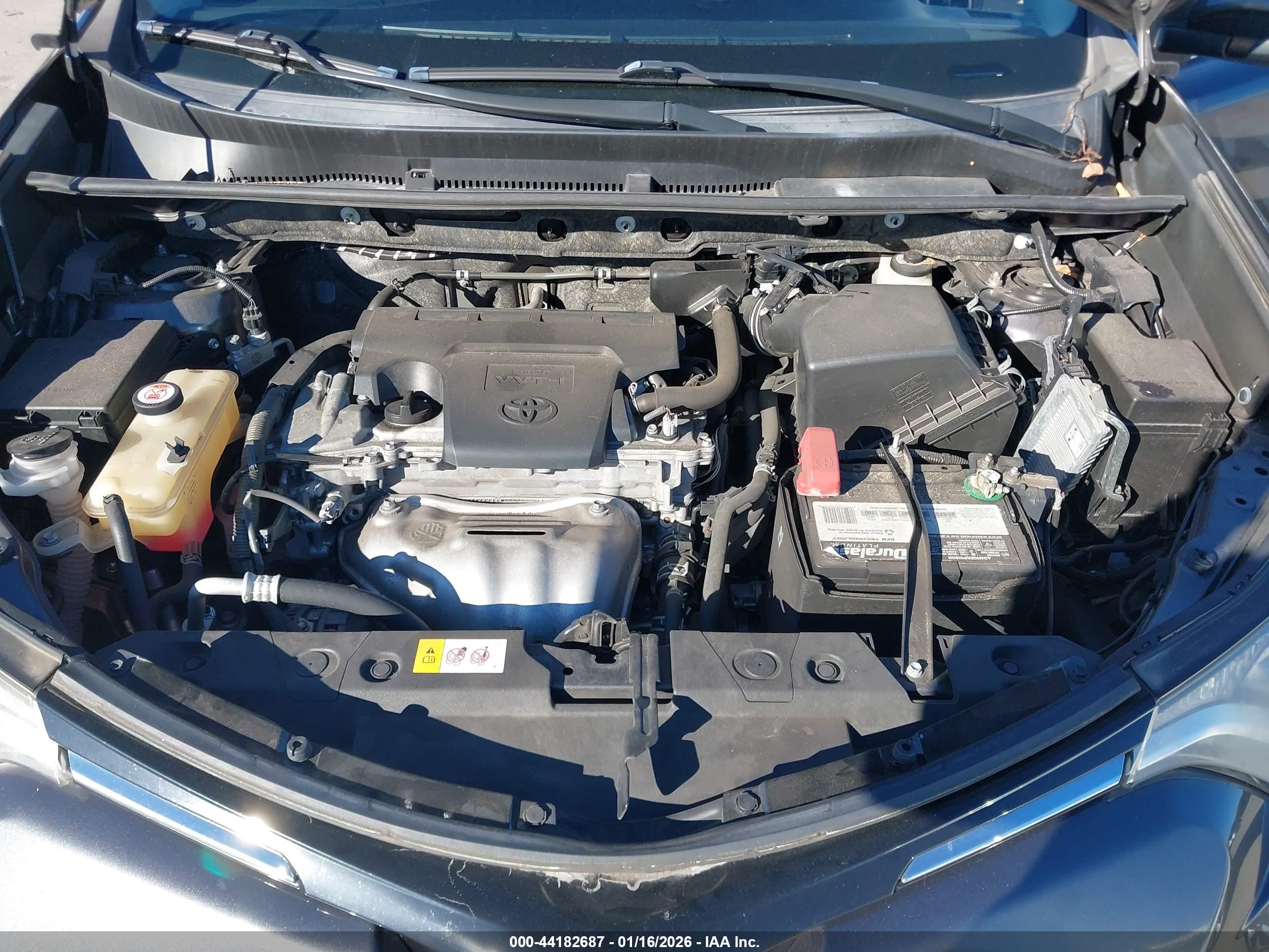 TOYOTA RAV4 image 10