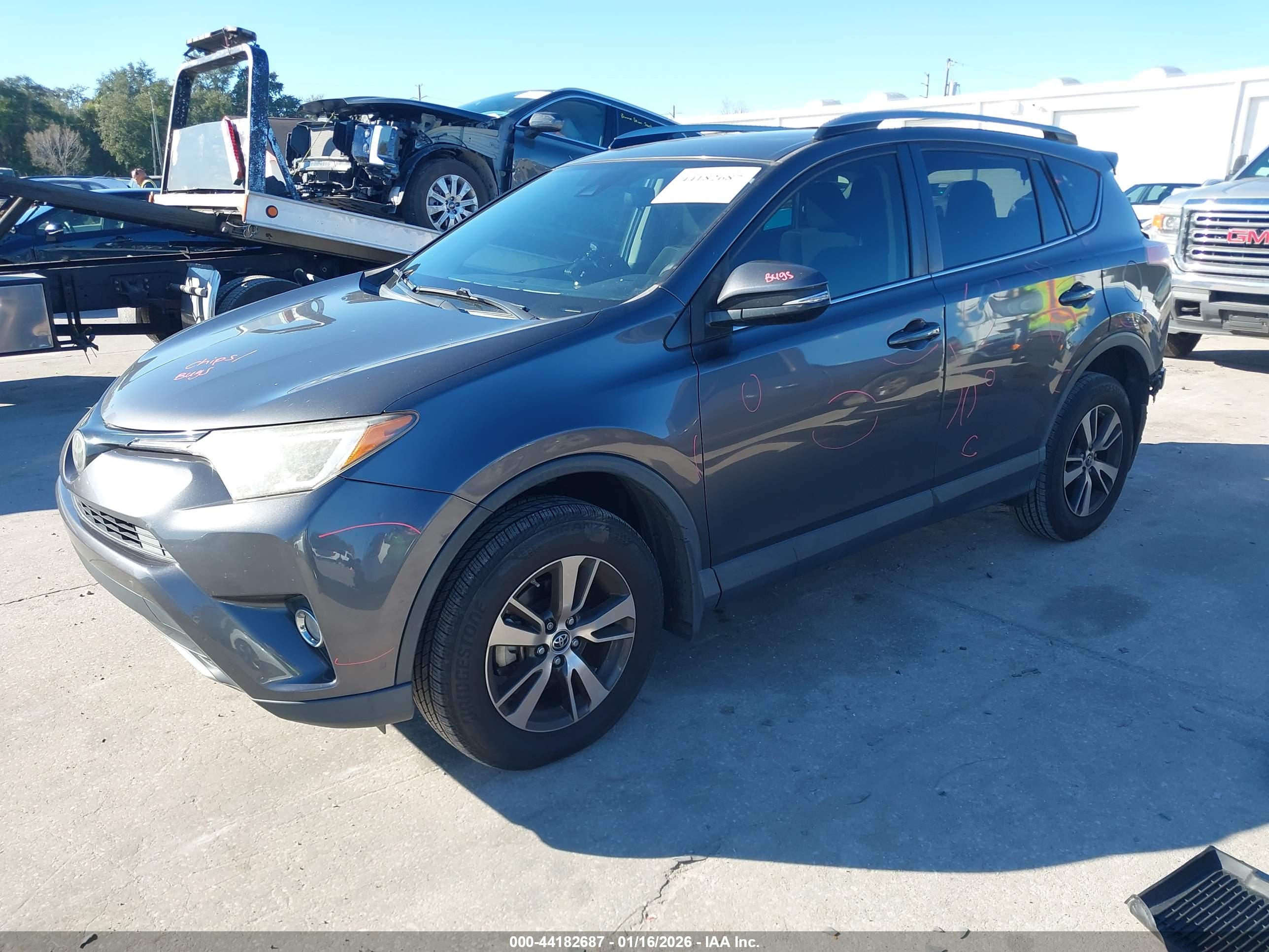 TOYOTA RAV4 image 2