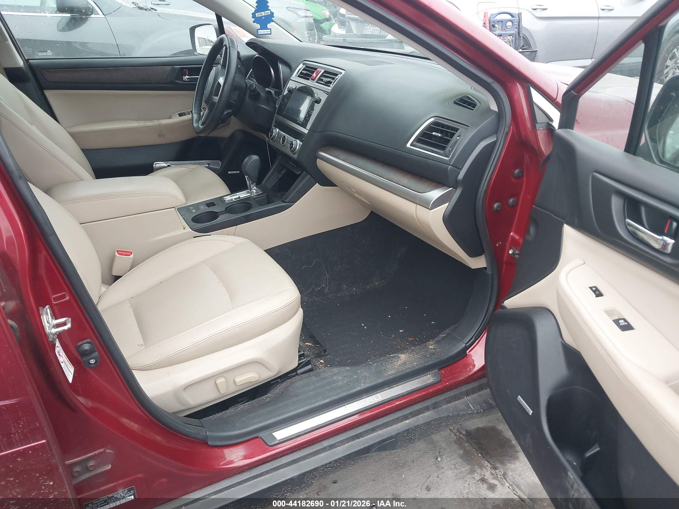SUBARU OUTBACK image 5