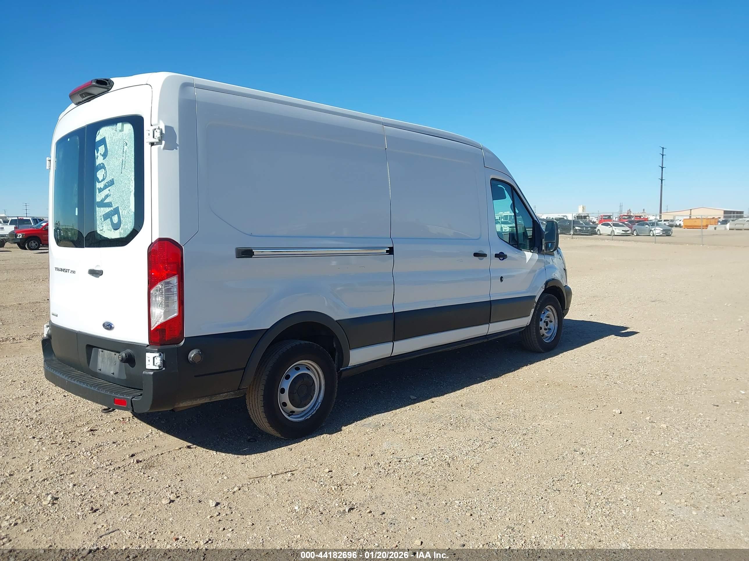 FORD TRANSIT-250 image 4