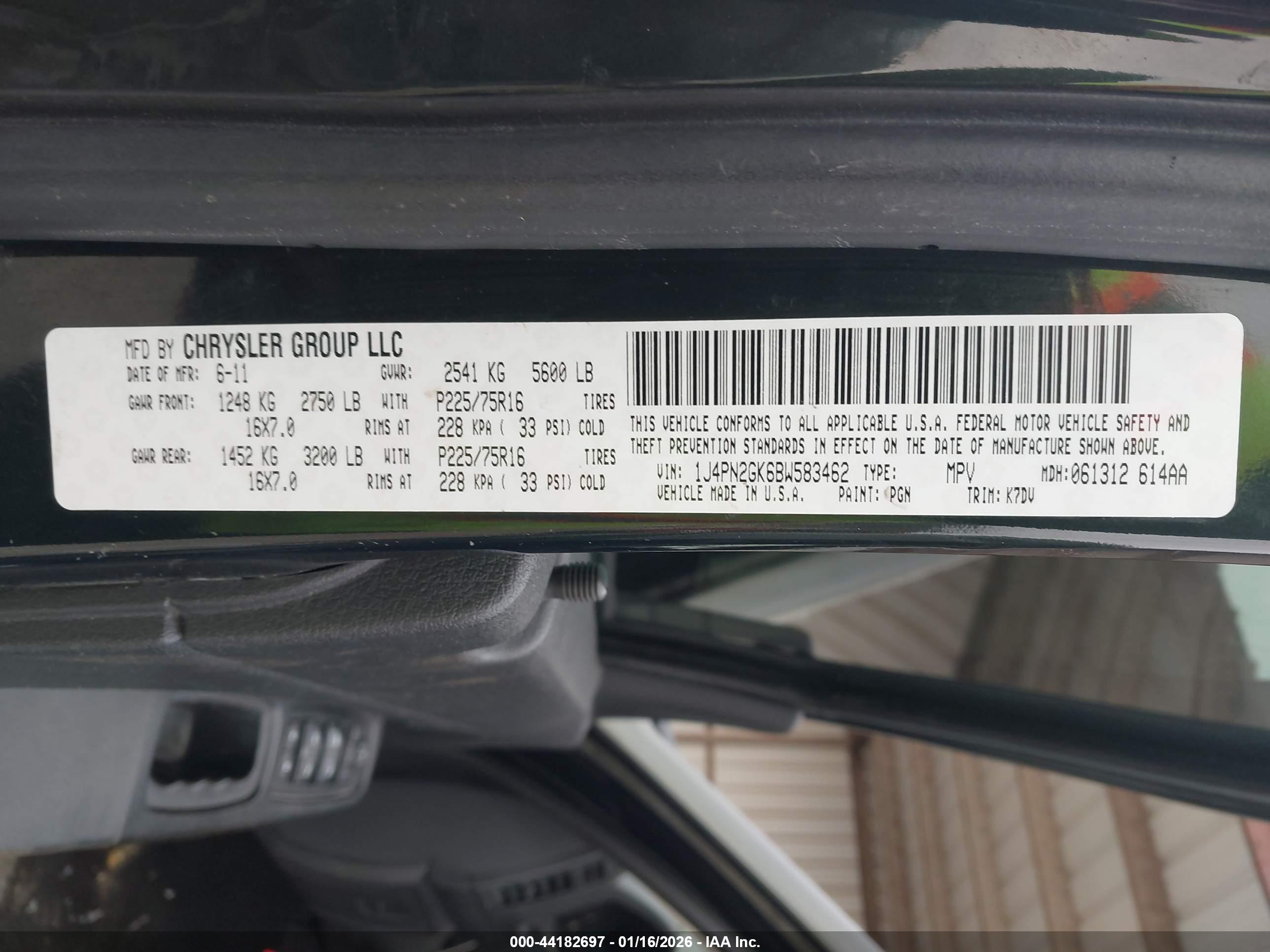JEEP LIBERTY image 9