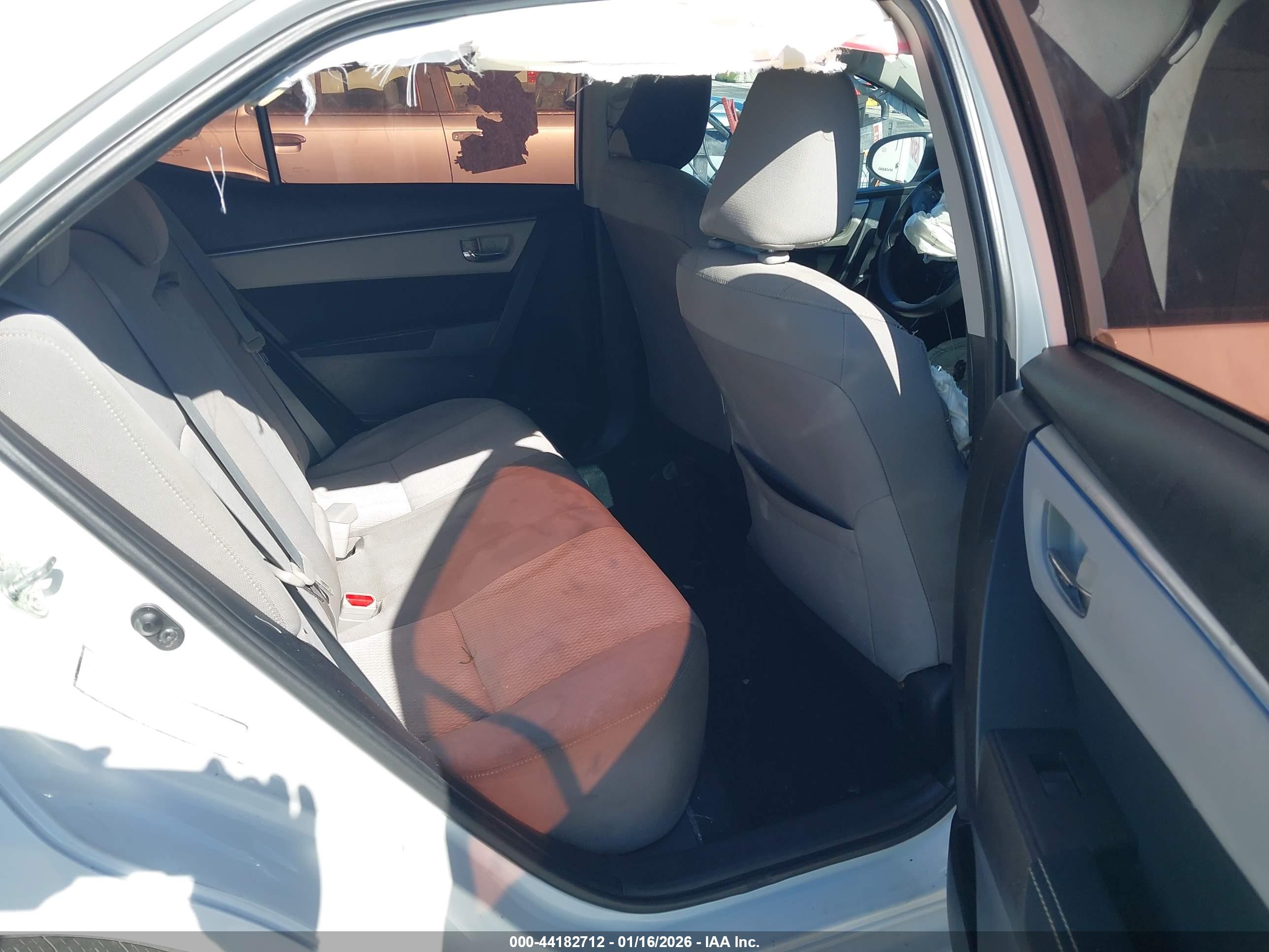 TOYOTA COROLLA image 8
