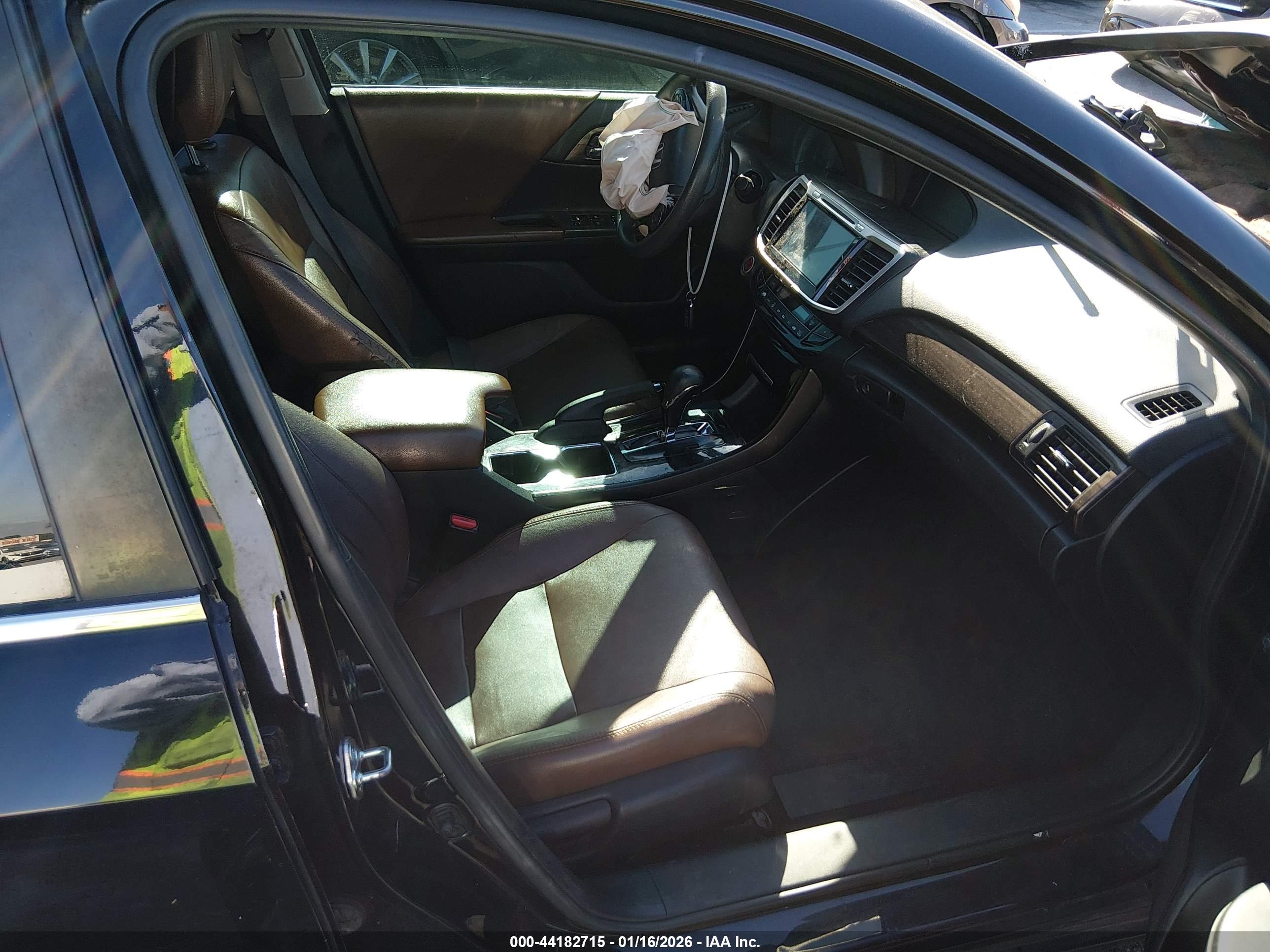HONDA ACCORD image 5