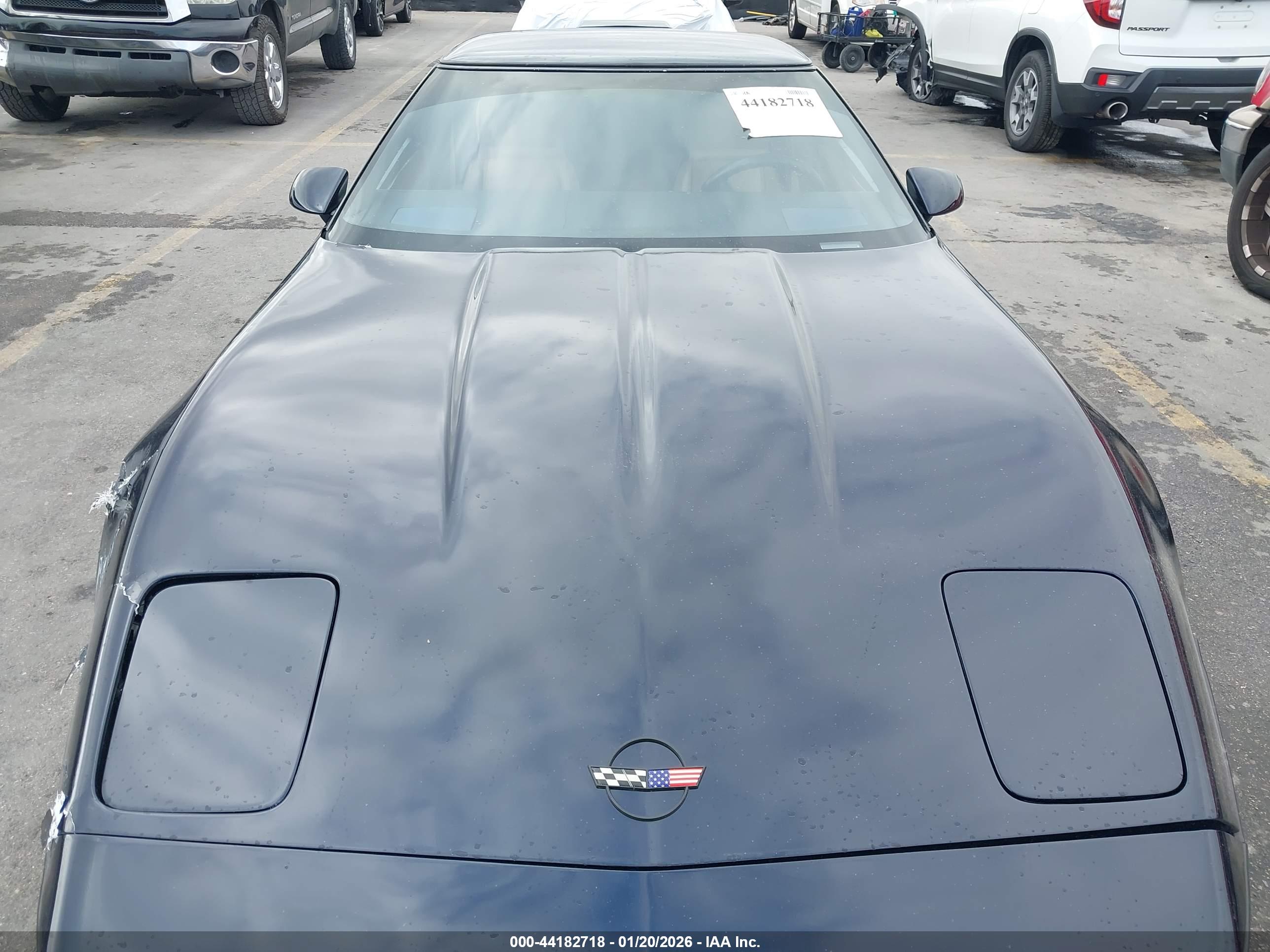 CHEVROLET CORVETTE image 10