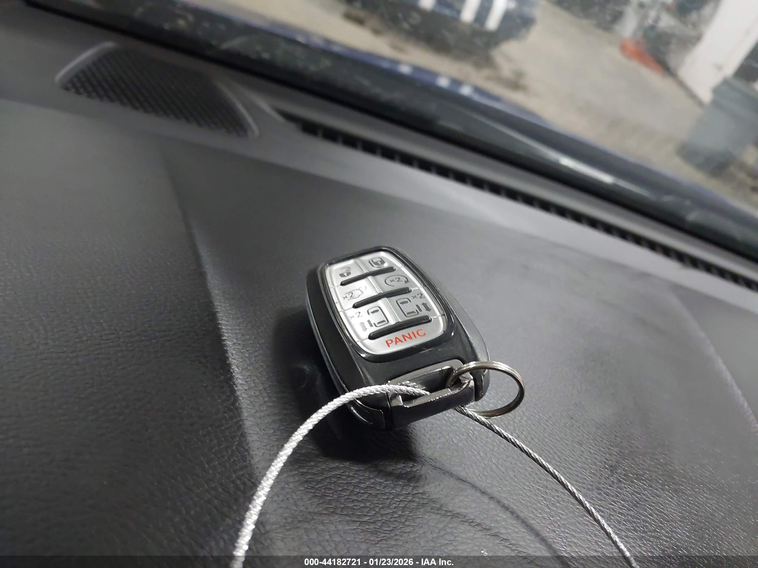 CHRYSLER PACIFICA image 11