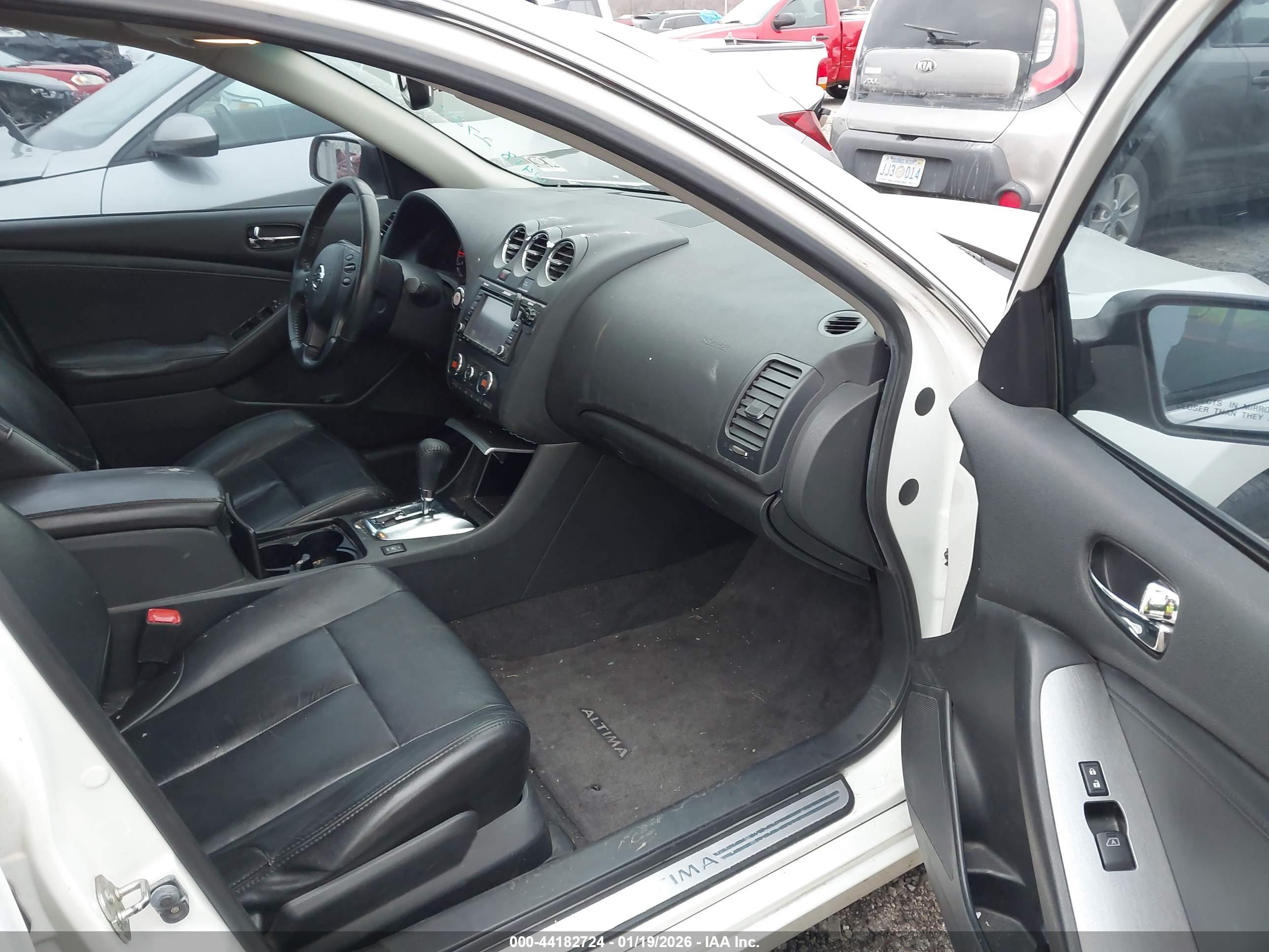 NISSAN ALTIMA image 5
