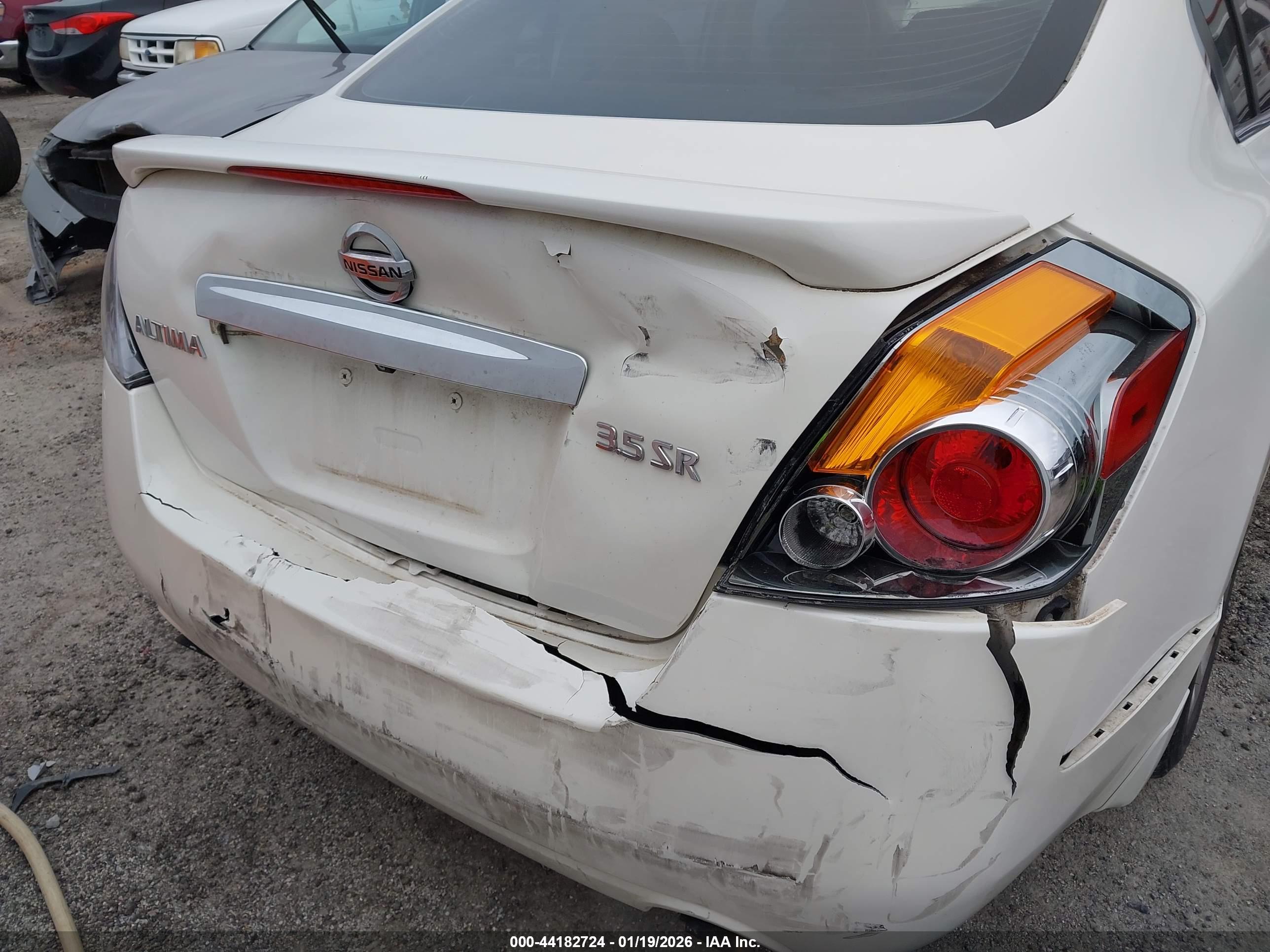 NISSAN ALTIMA image 6