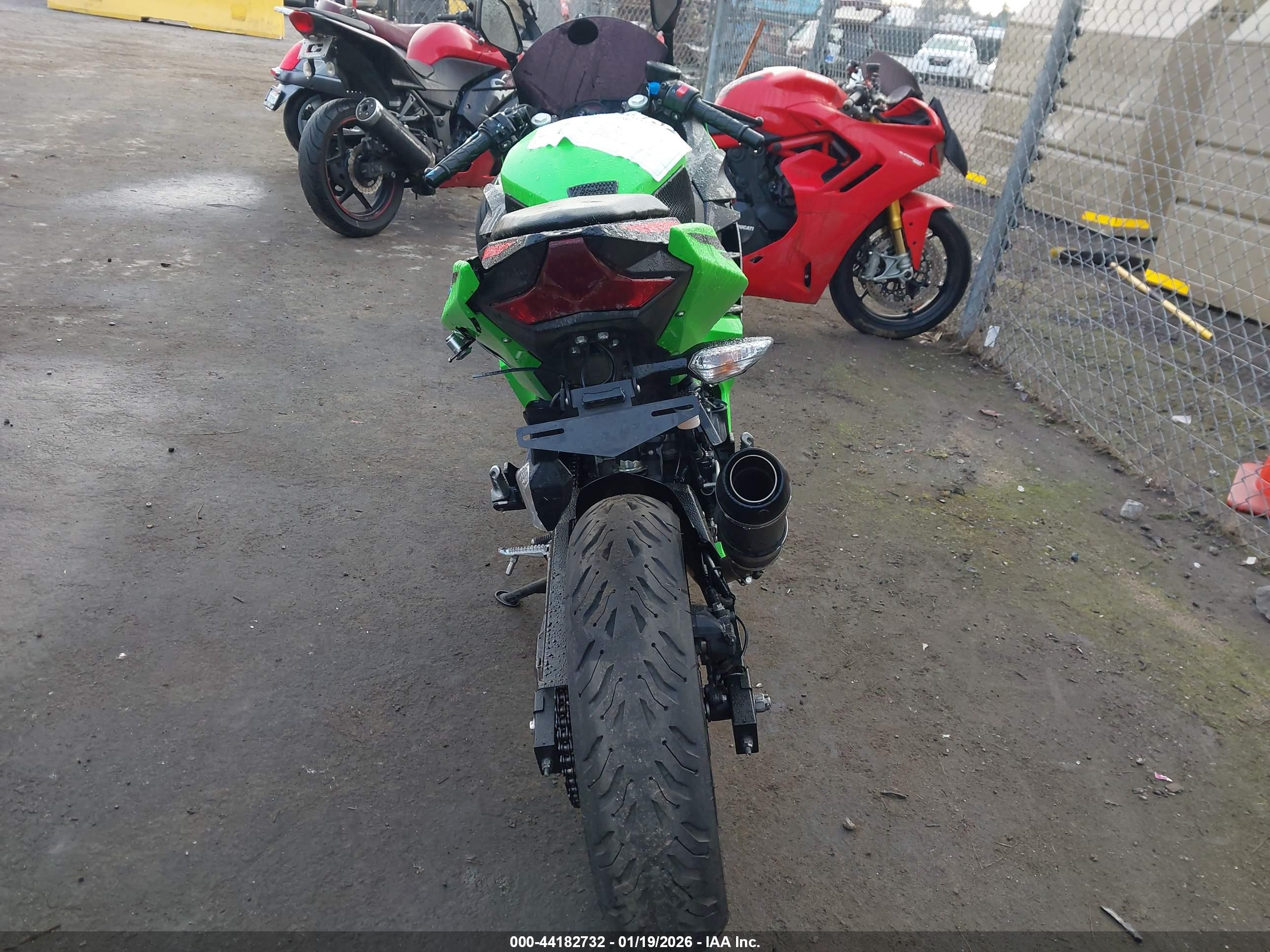 KAWASAKI EX400 image 6