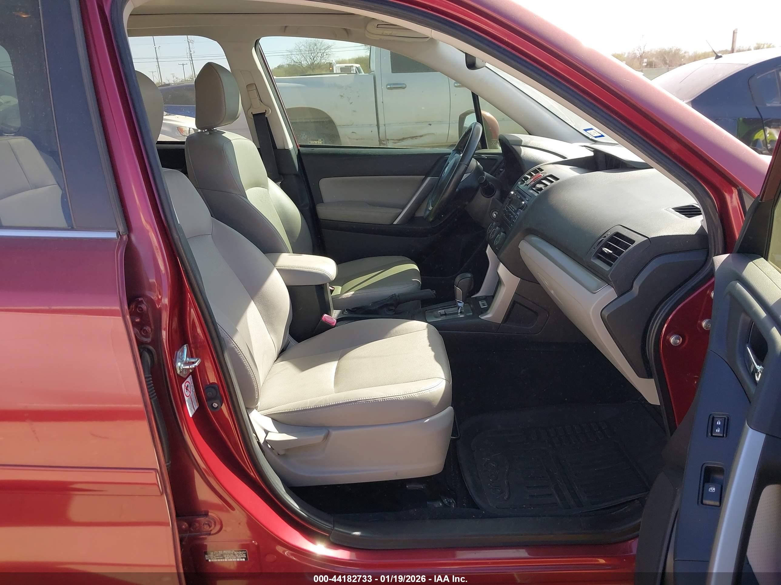 SUBARU FORESTER image 5