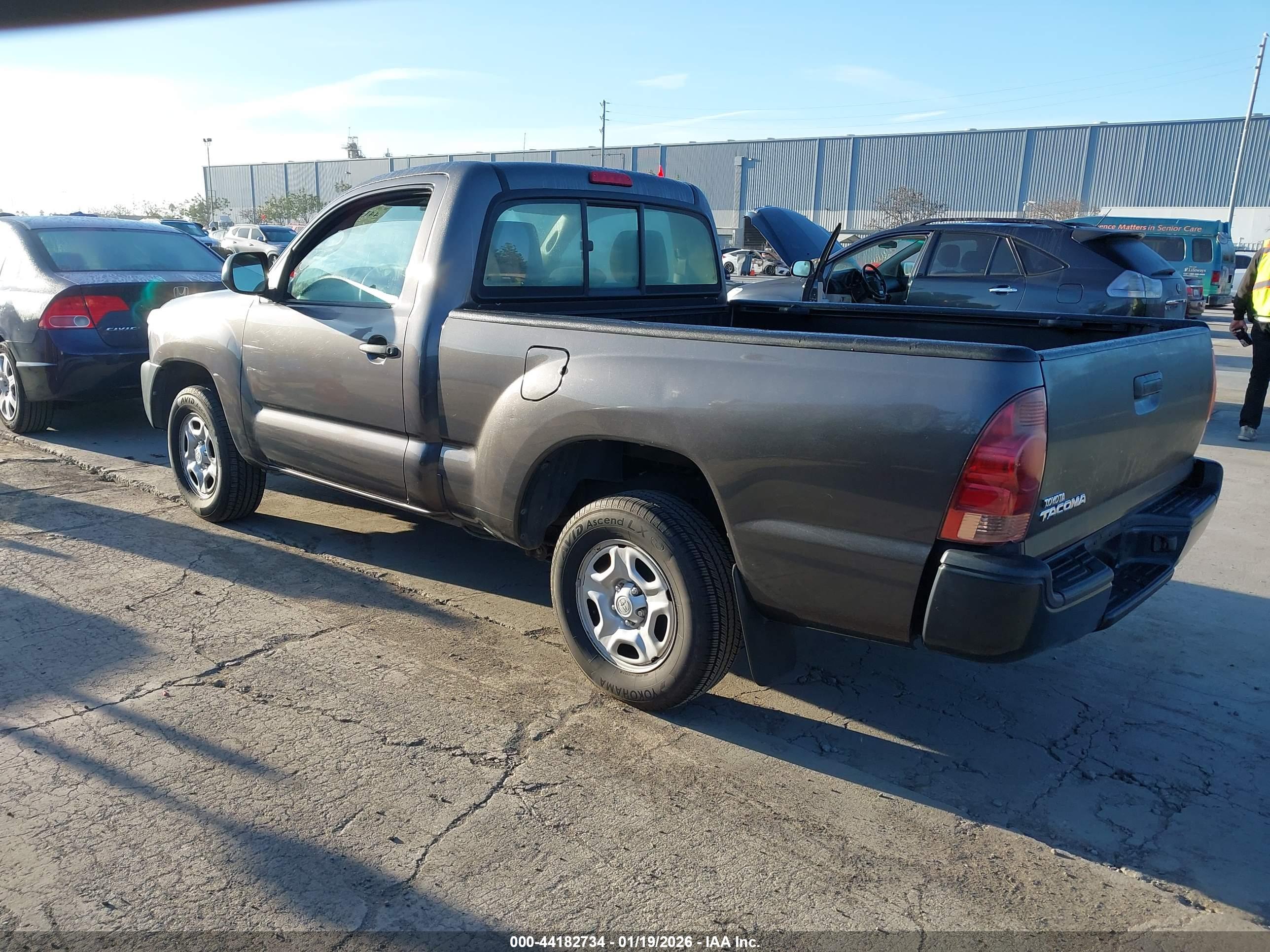 TOYOTA TACOMA image 3