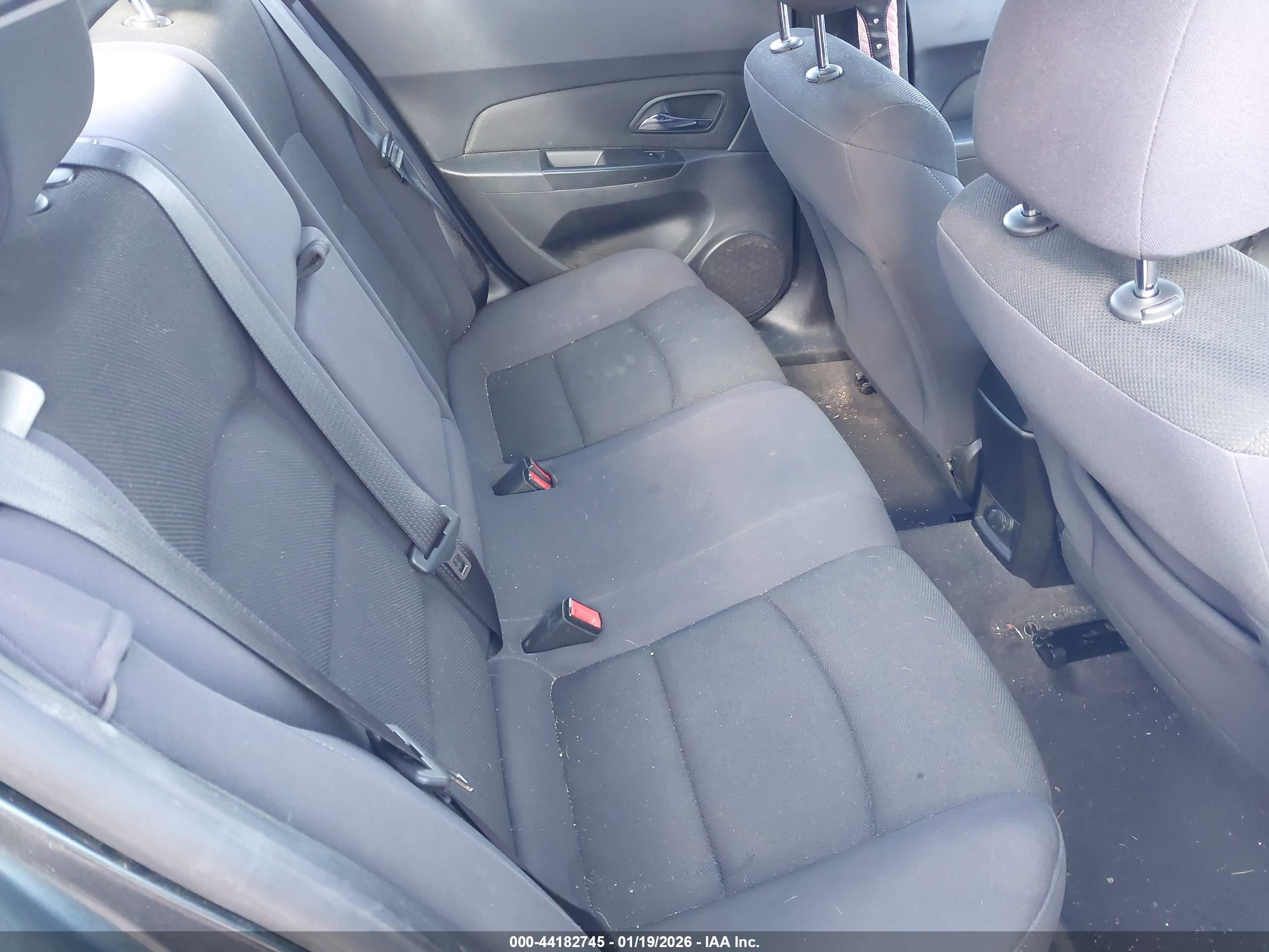 CHEVROLET CRUZE image 8