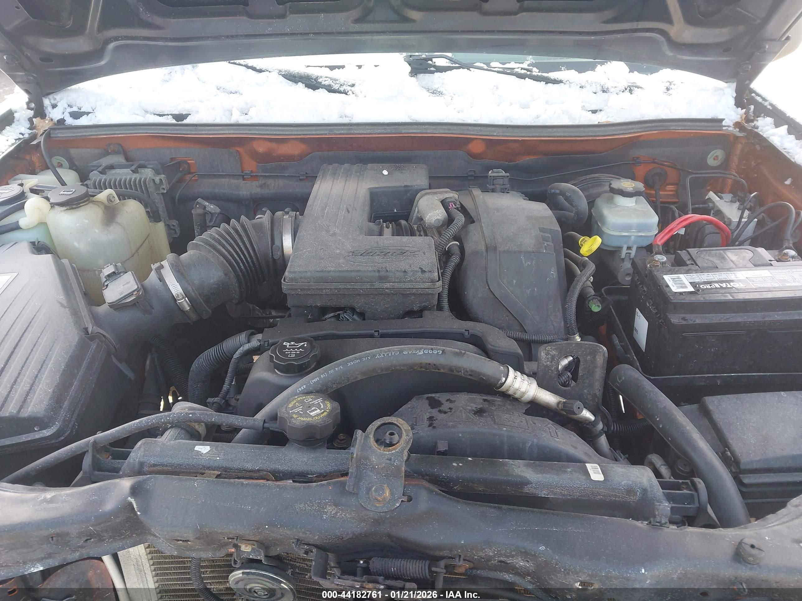 CHEVROLET COLORADO image 10