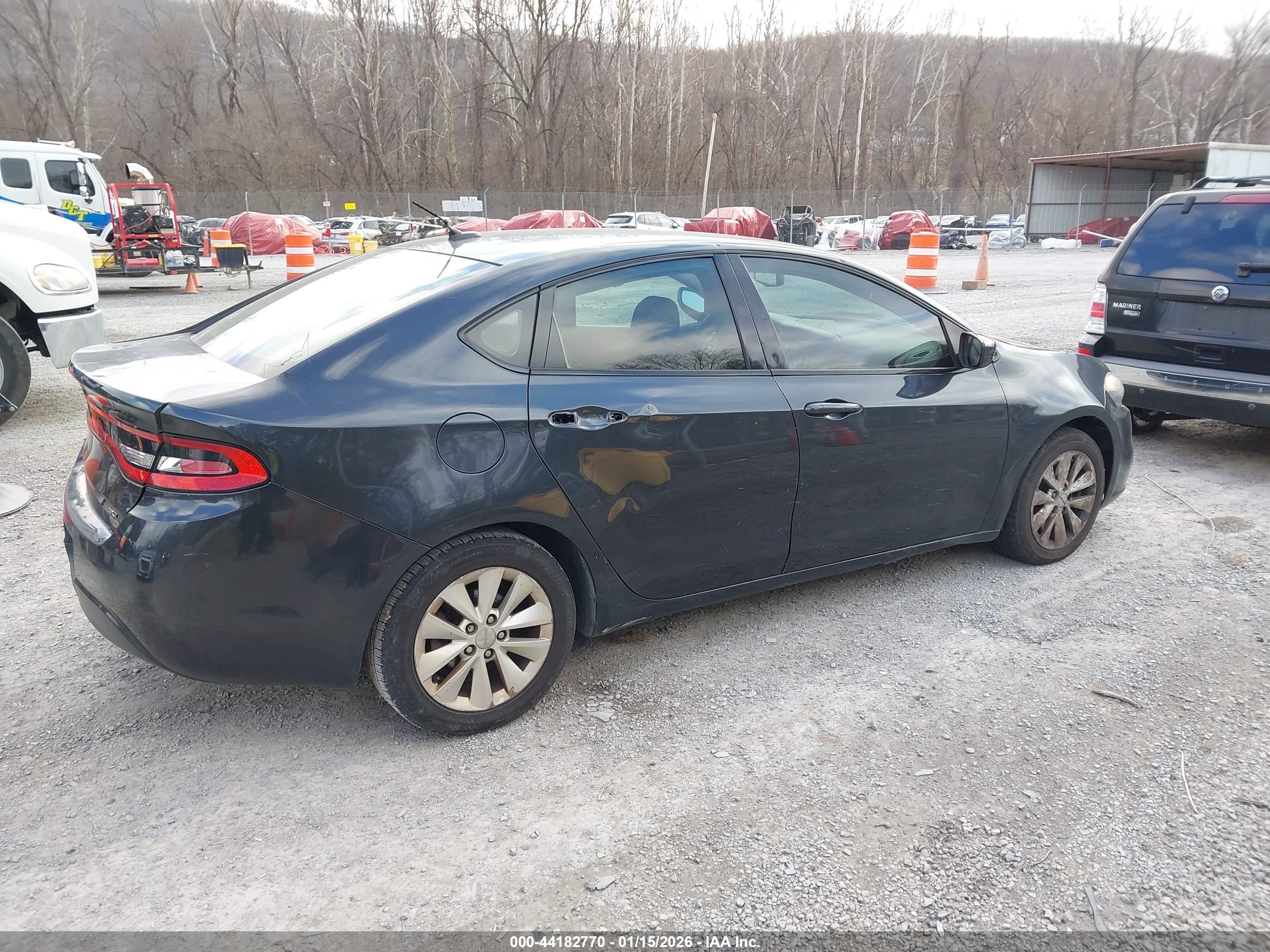 DODGE DART image 4
