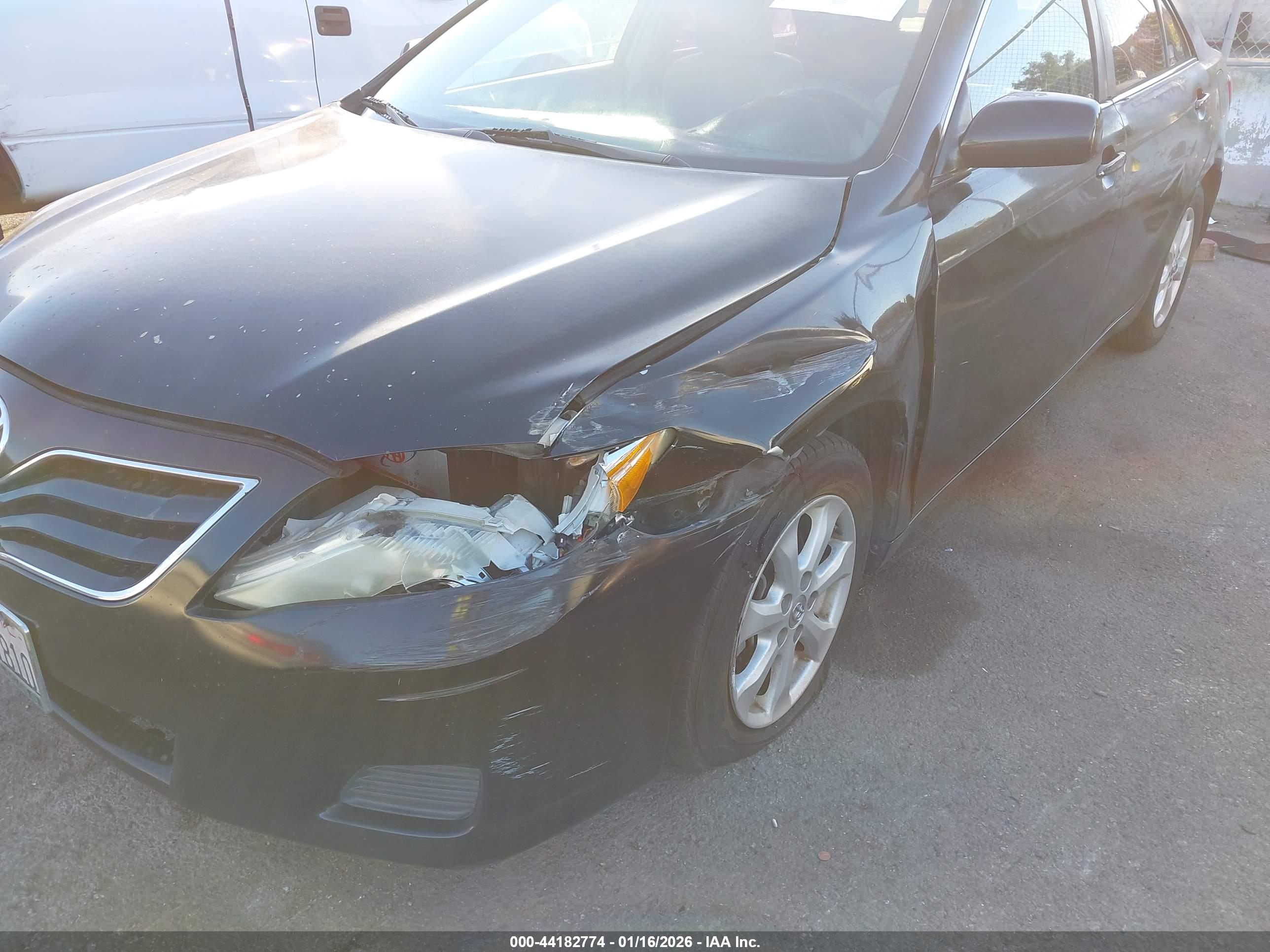 TOYOTA CAMRY image 6