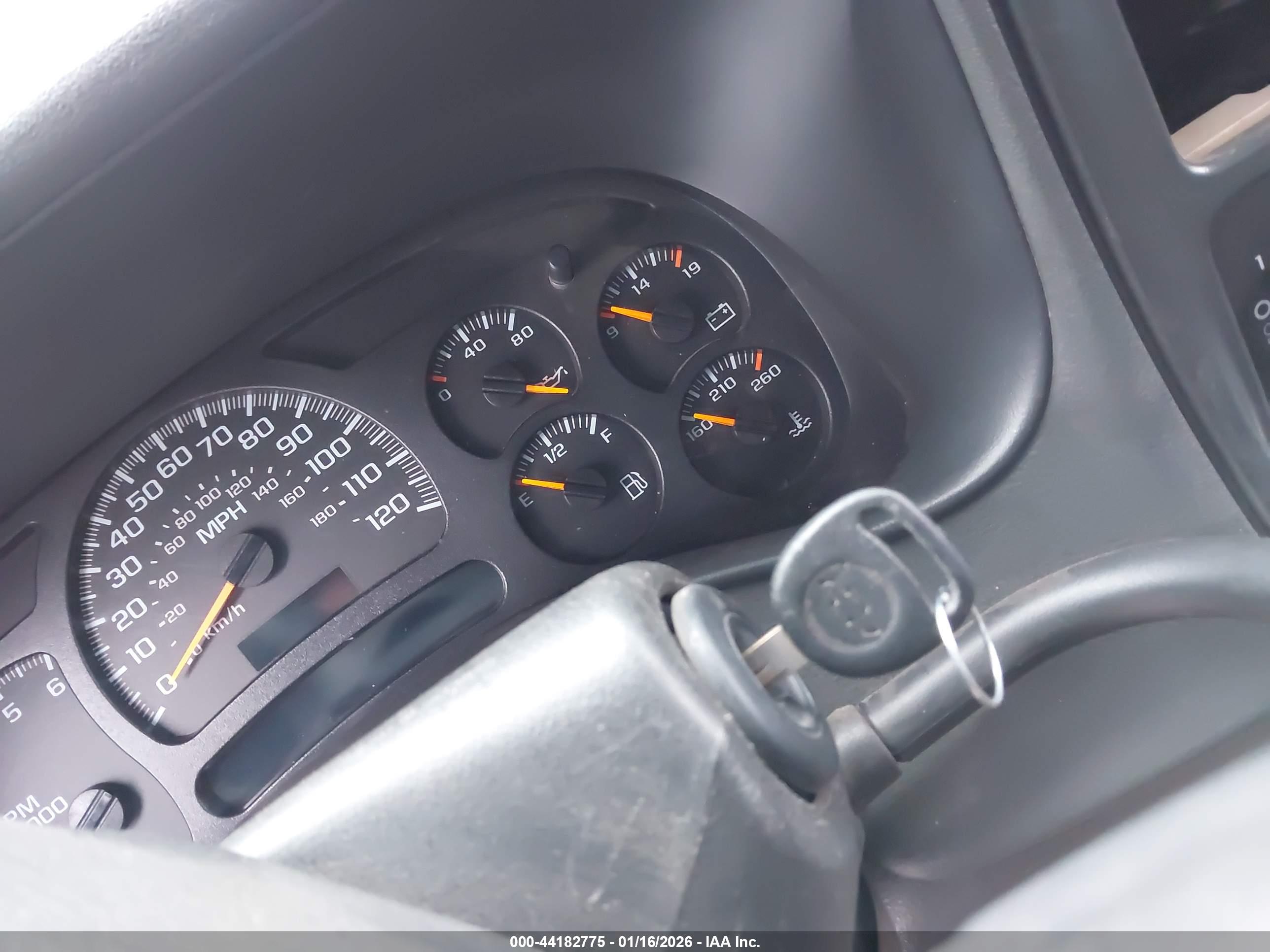 CHEVROLET SILVERADO image 11
