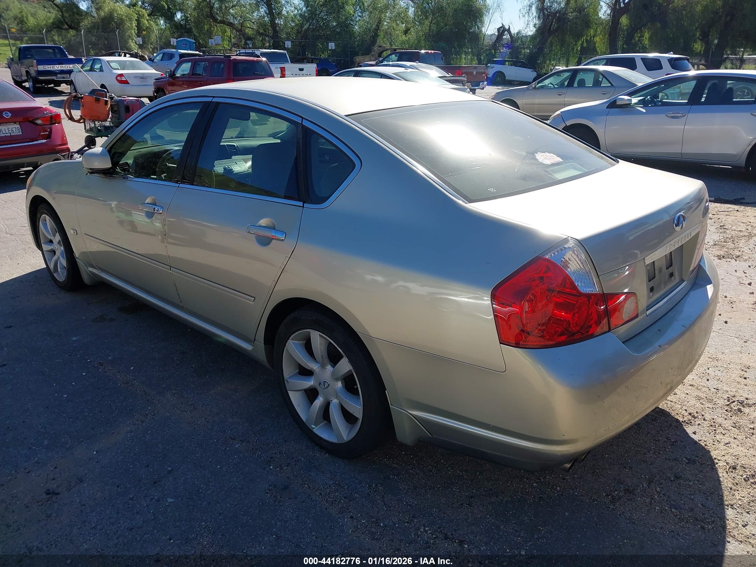 INFINITI M35 image 3