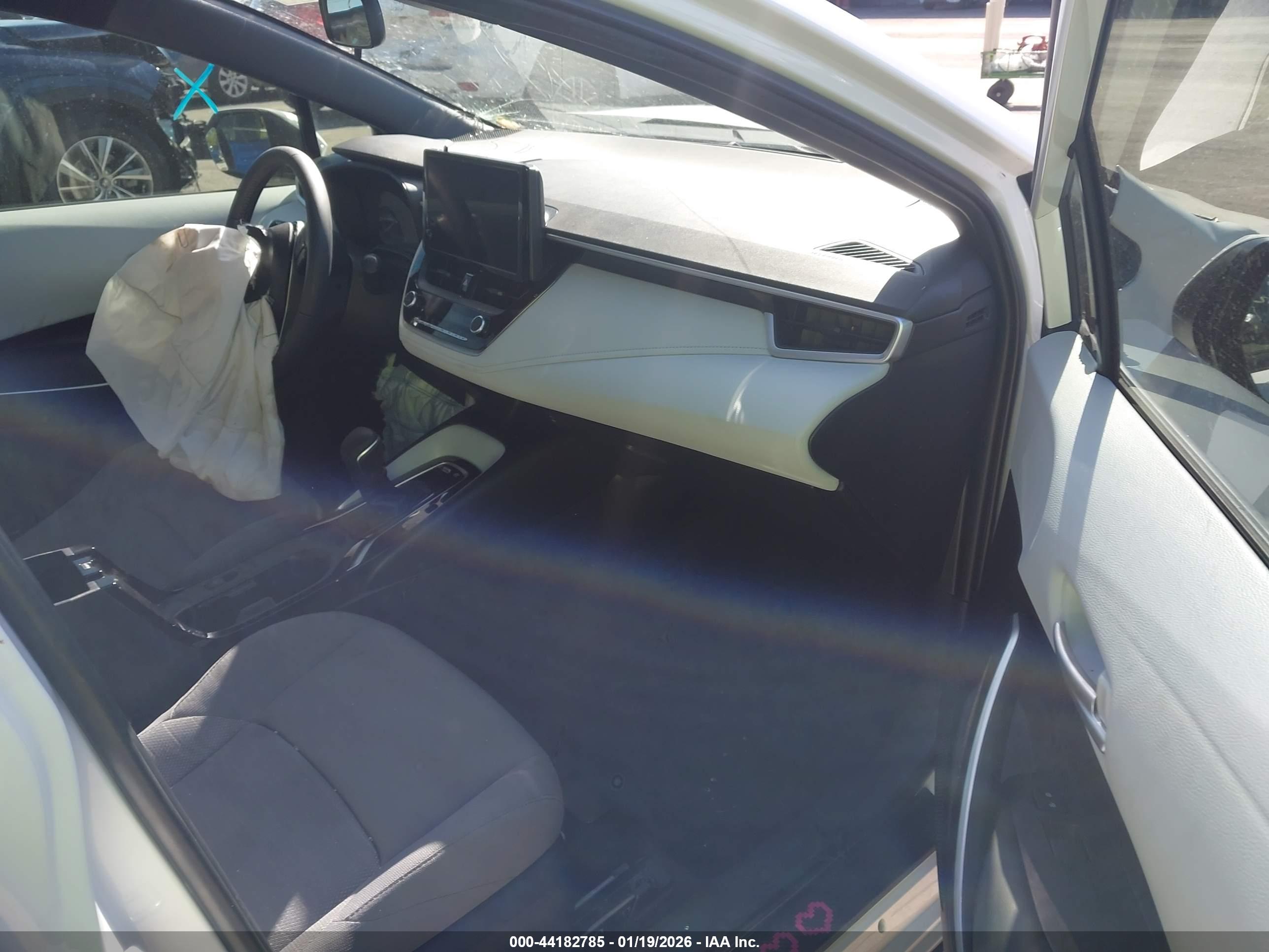 TOYOTA COROLLA image 5