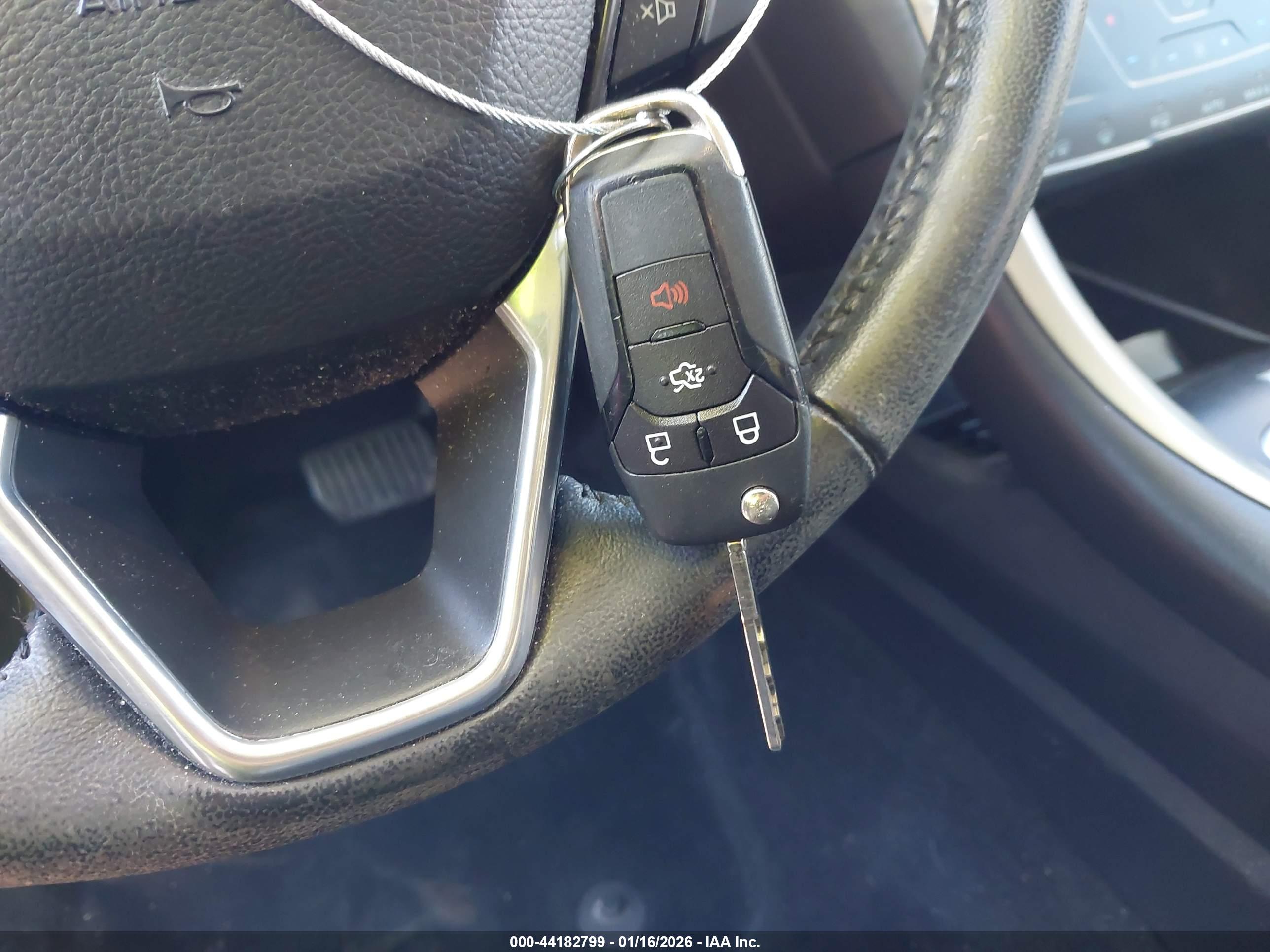 FORD FUSION image 11