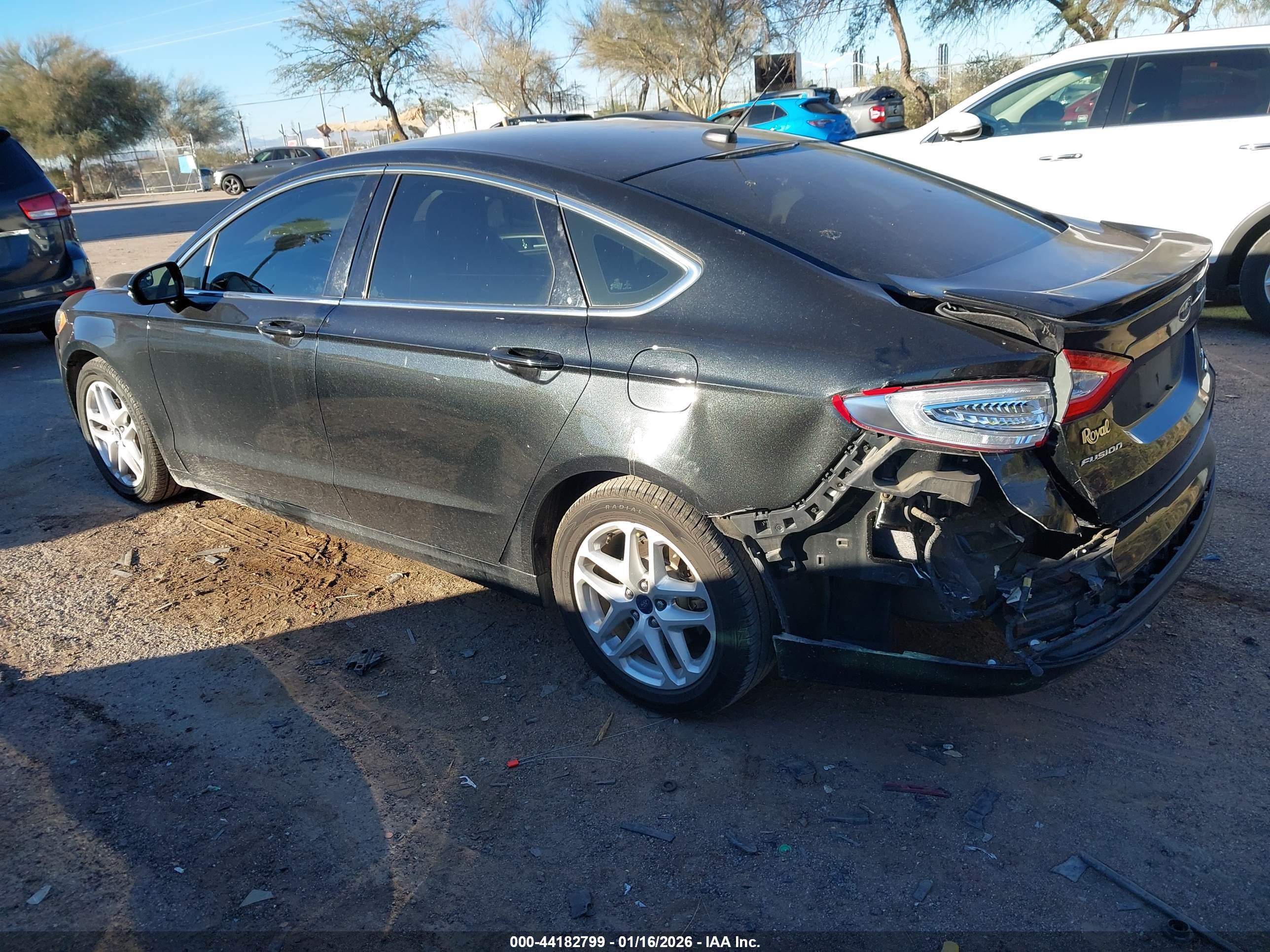 FORD FUSION image 3