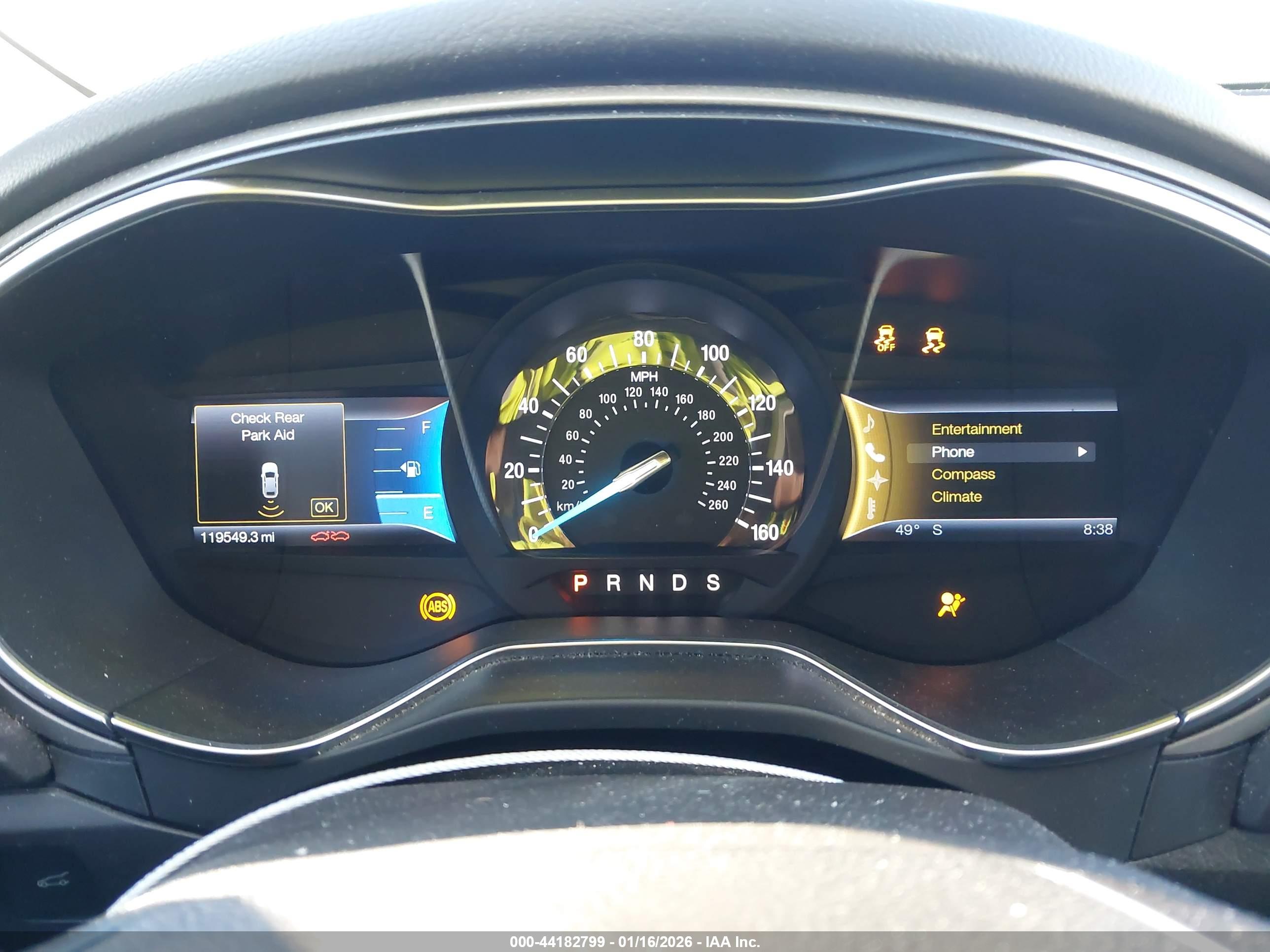 FORD FUSION image 7