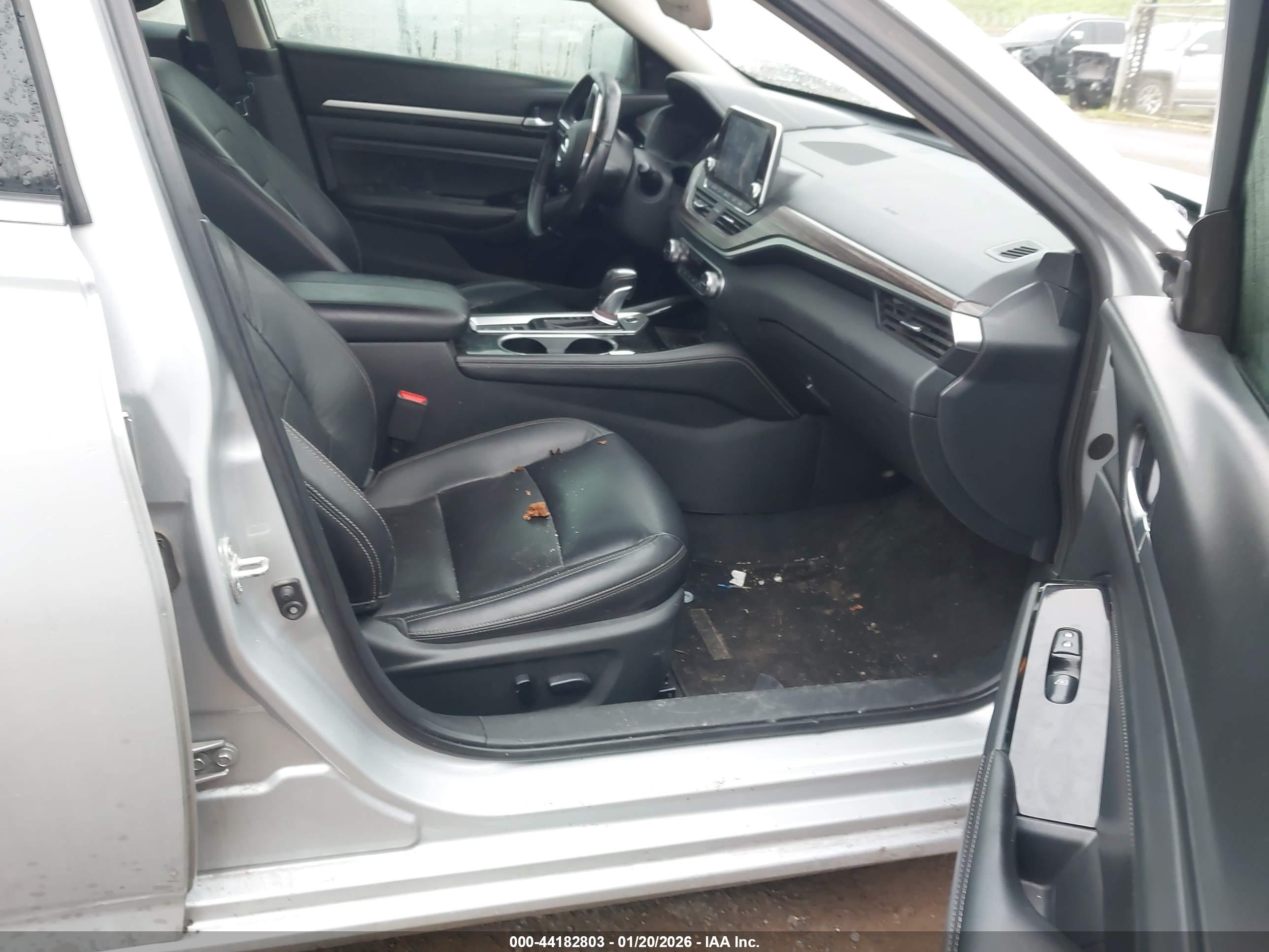 NISSAN ALTIMA image 5