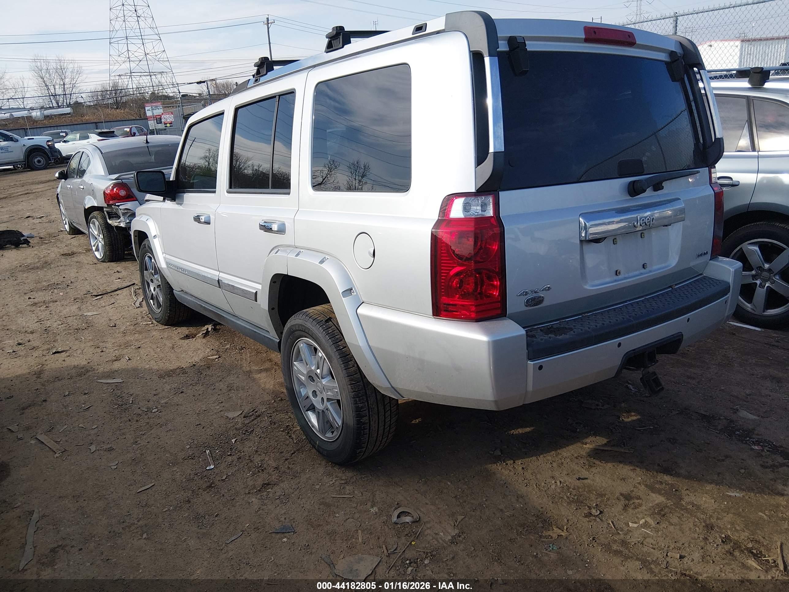 JEEP COMMANDER image 3