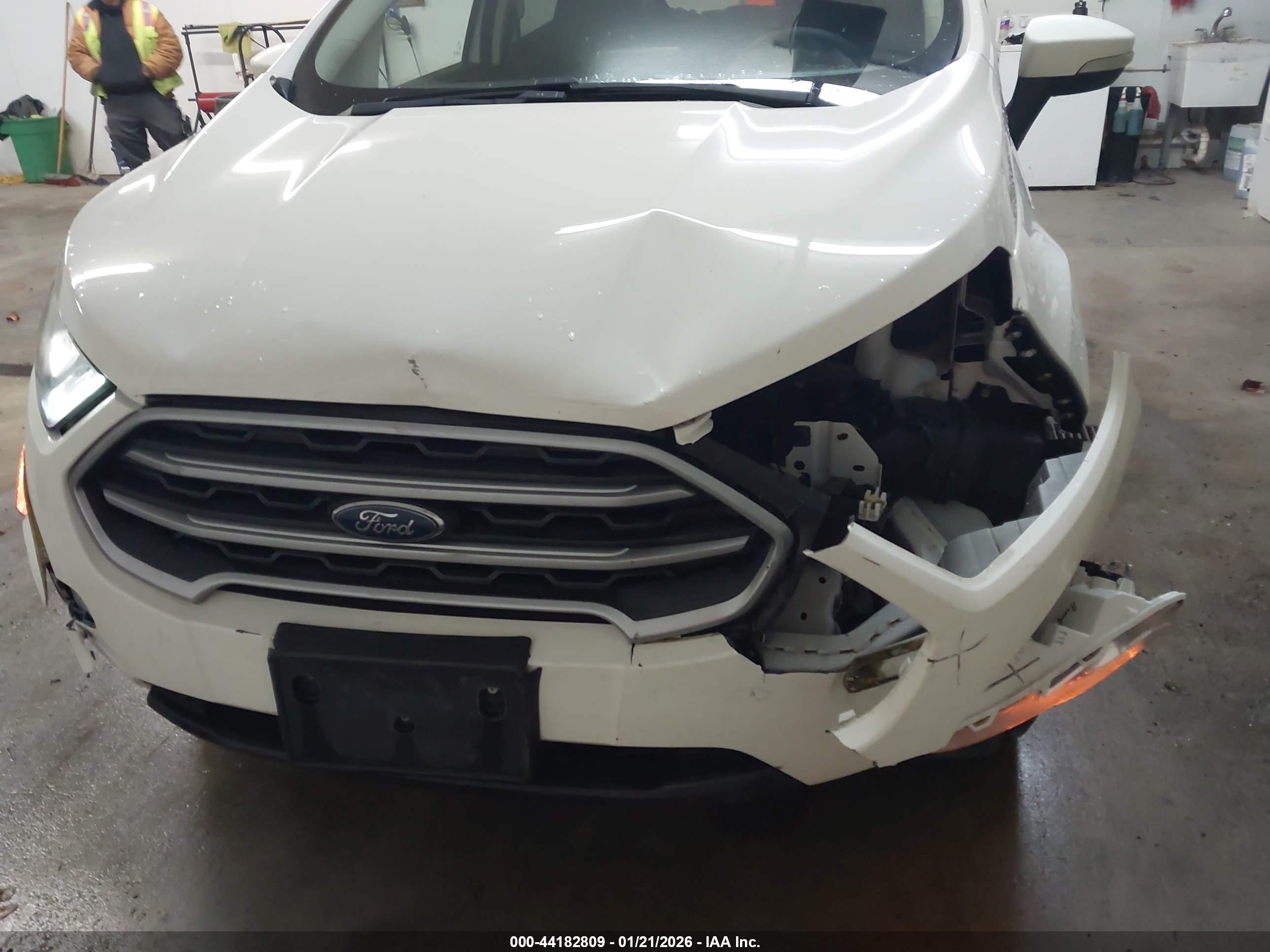 FORD ECOSPORT image 6